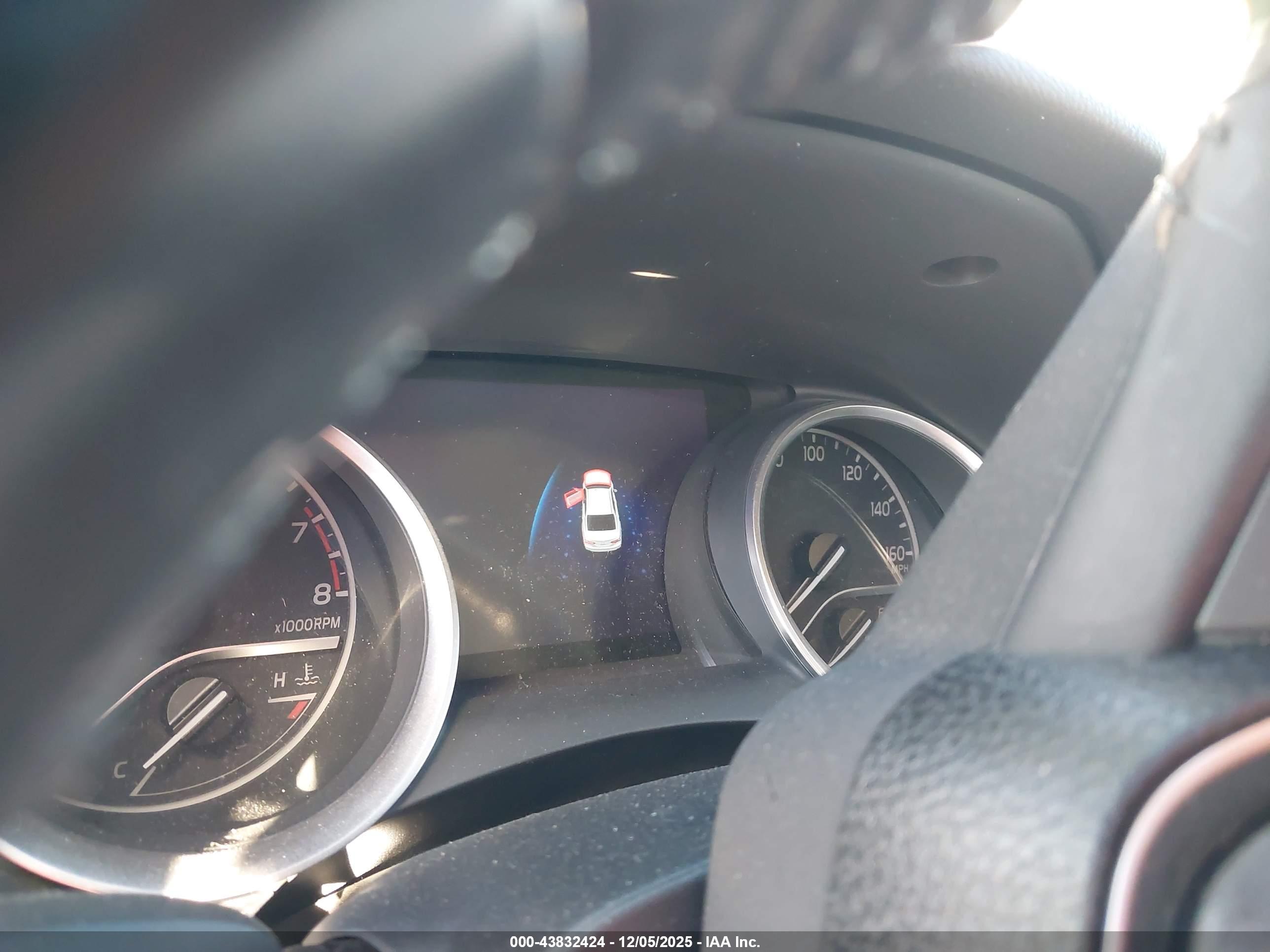 TOYOTA CAMRY image 7