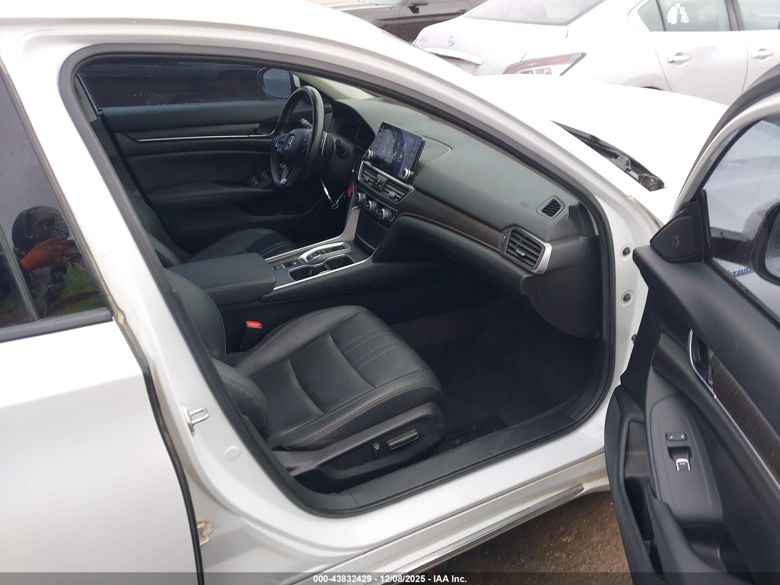 HONDA ACCORD image 5