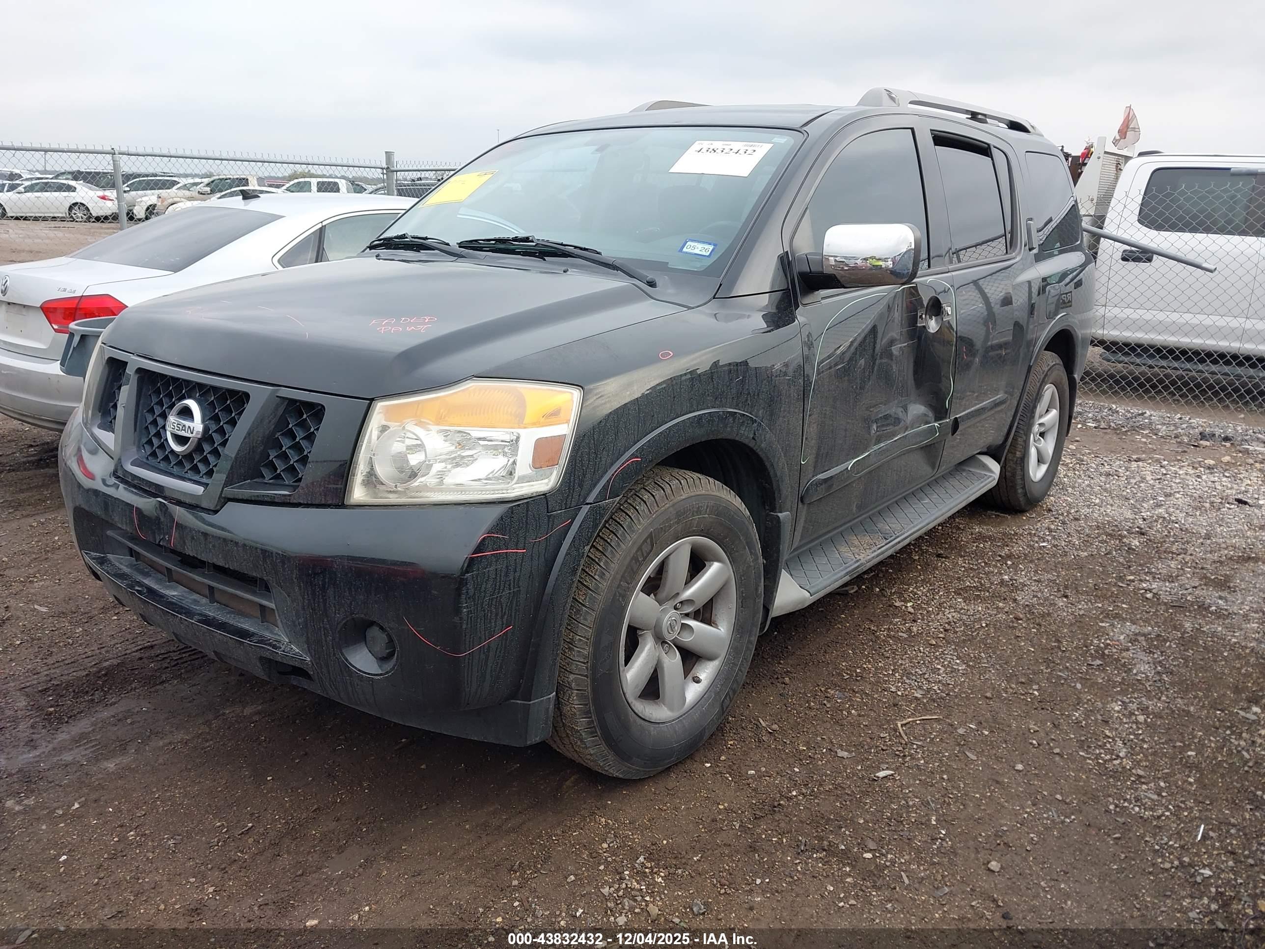 NISSAN ARMADA image 2