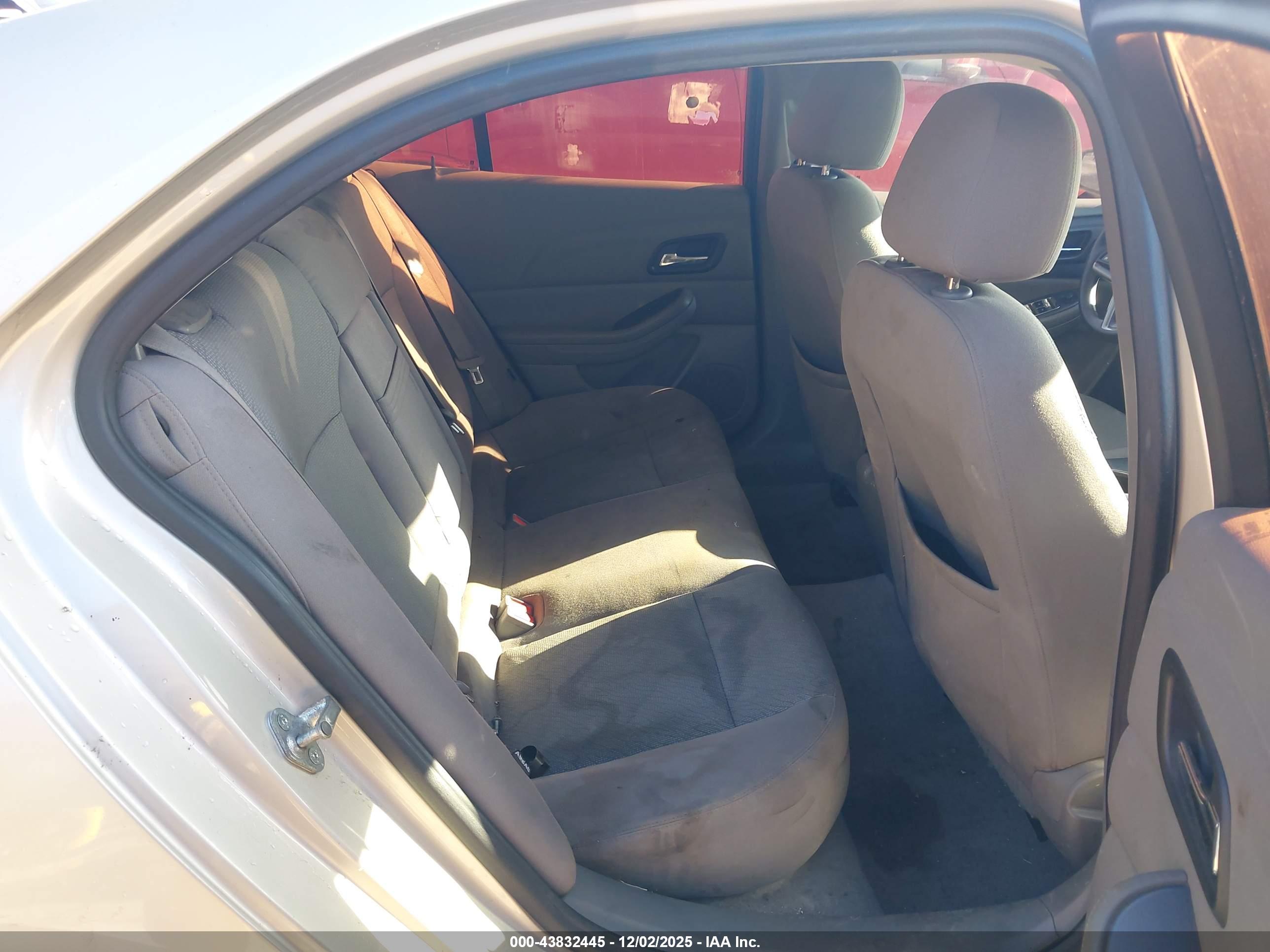 CHEVROLET MALIBU image 8