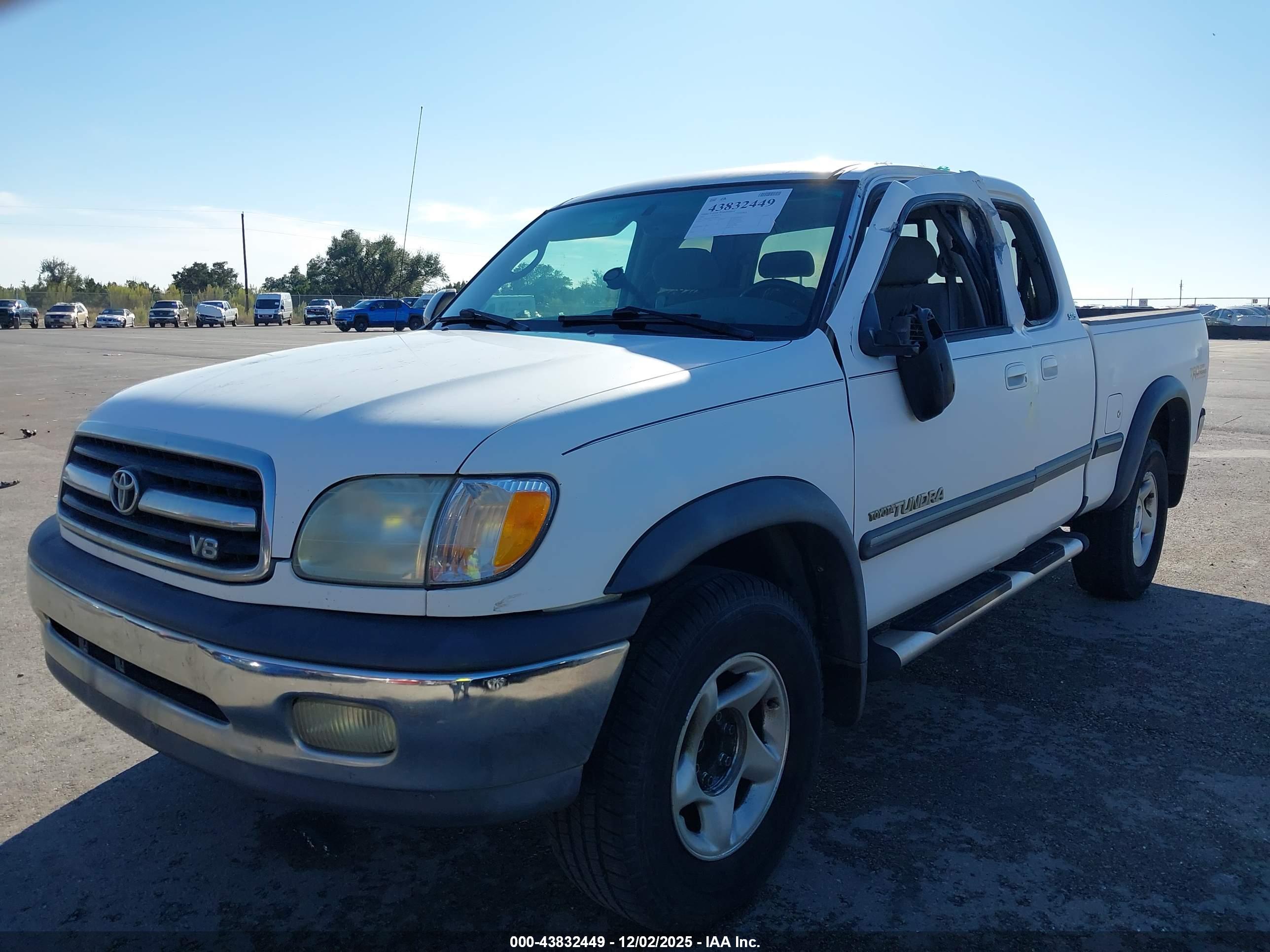 TOYOTA TUNDRA image 2