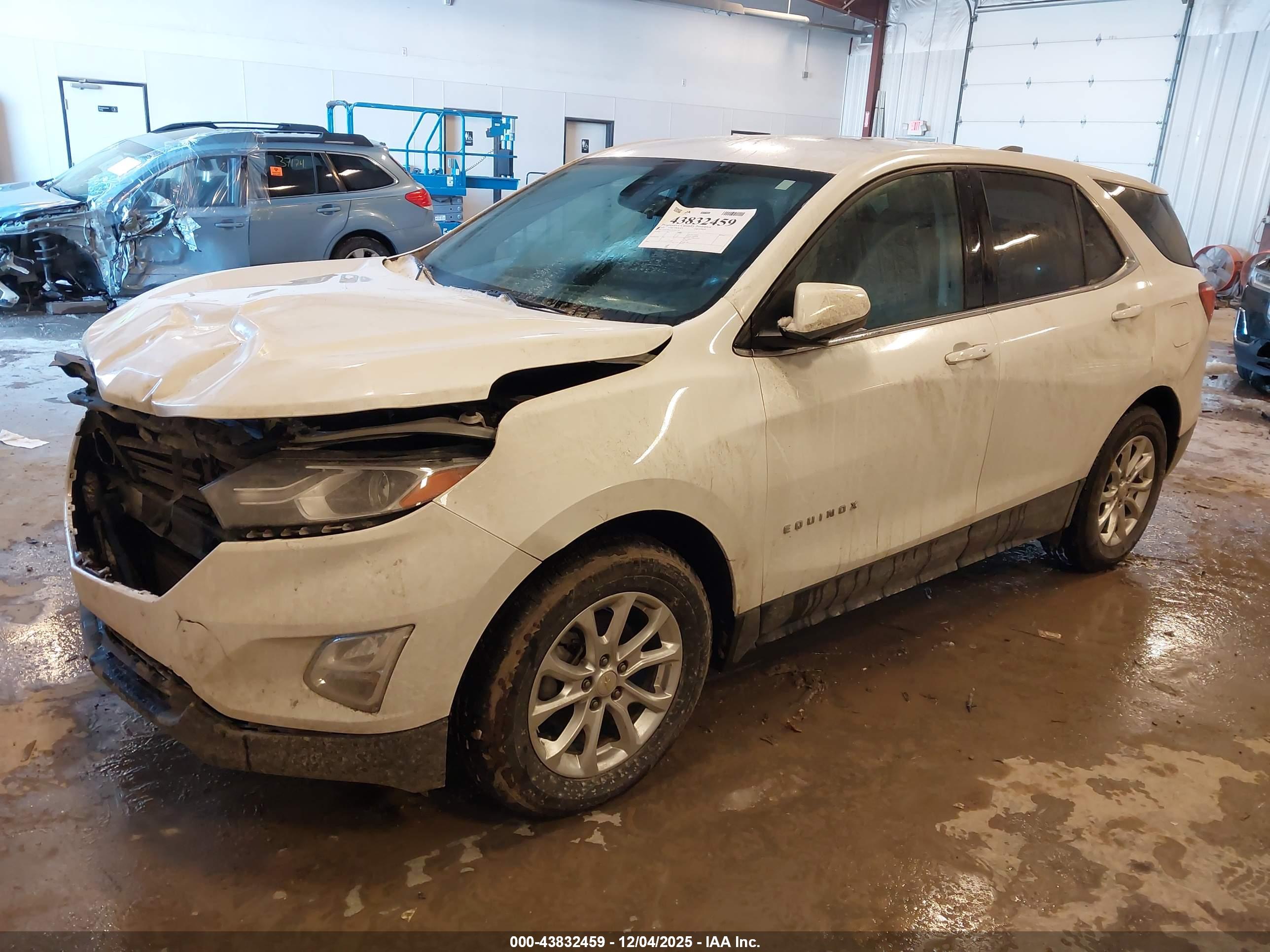 CHEVROLET EQUINOX image 2