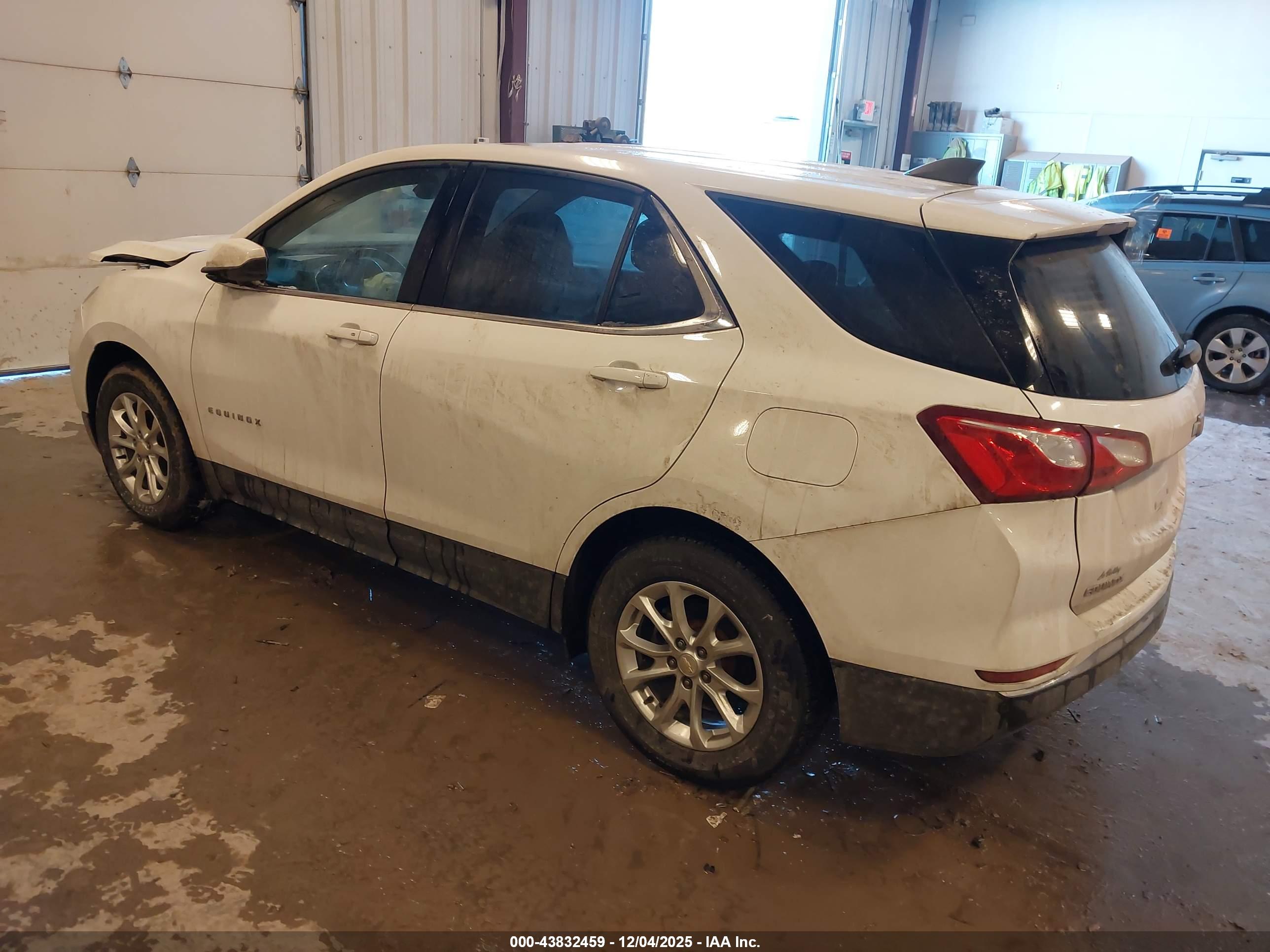 CHEVROLET EQUINOX image 3