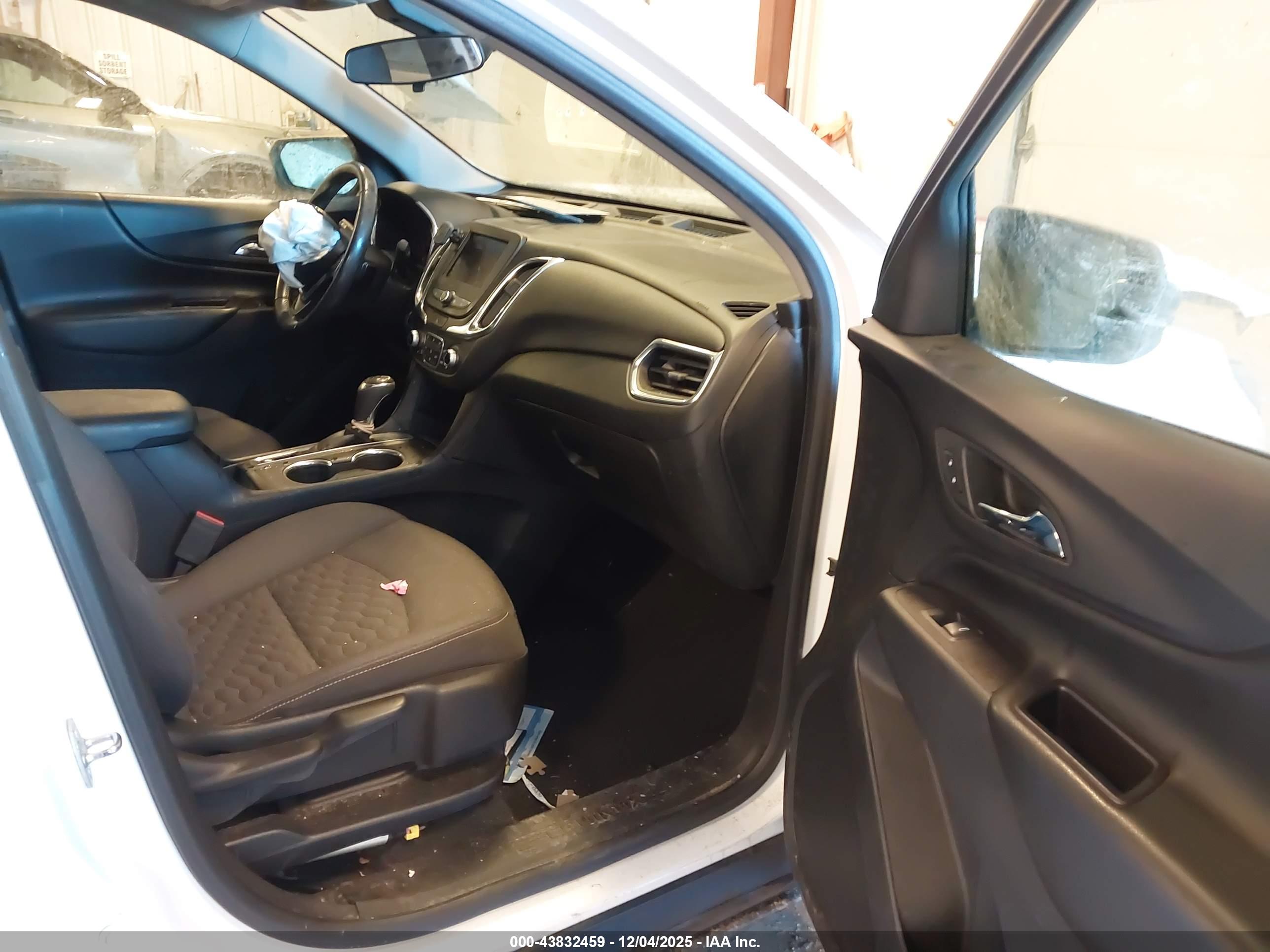 CHEVROLET EQUINOX image 5