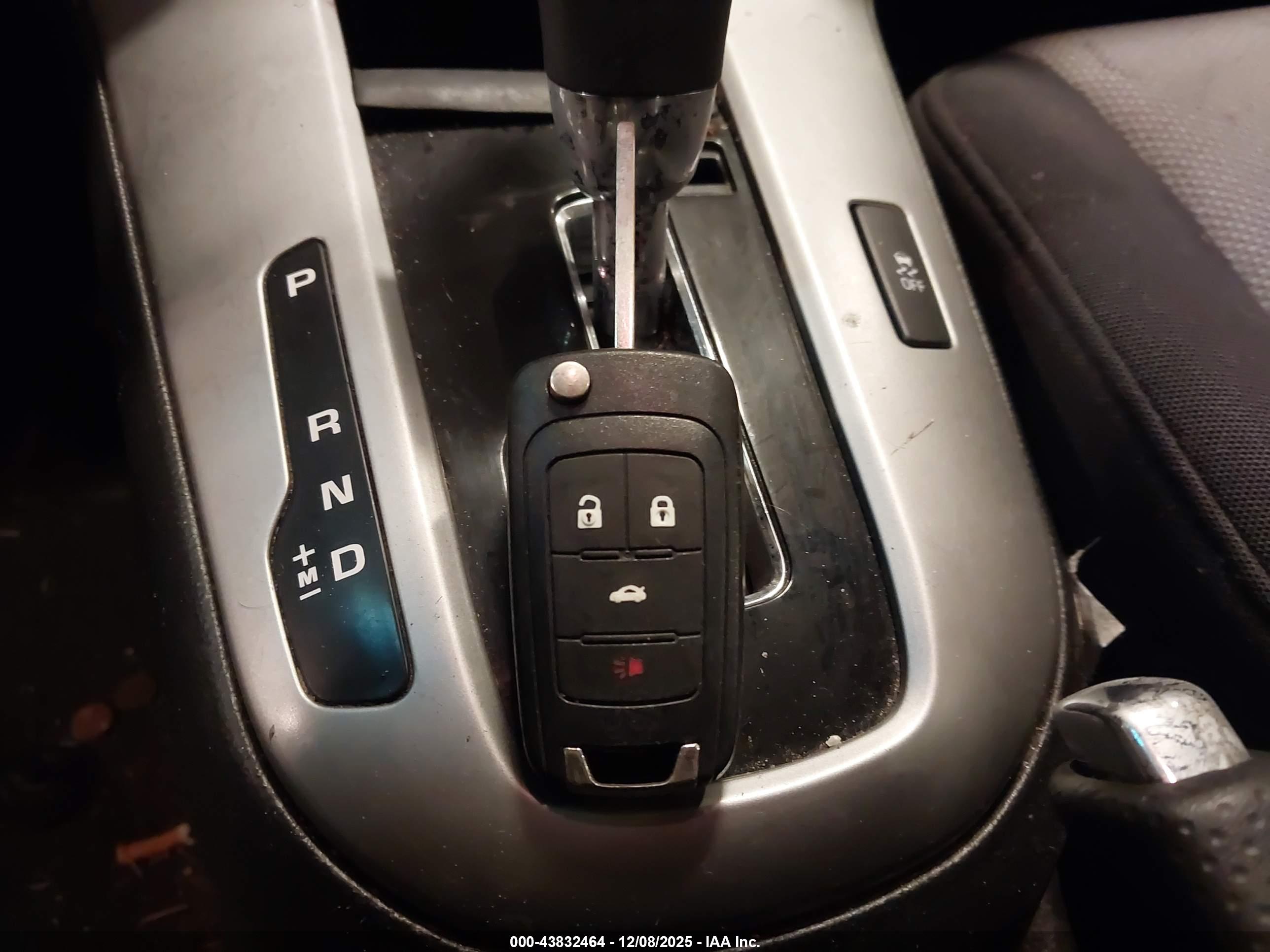 CHEVROLET CRUZE image 11