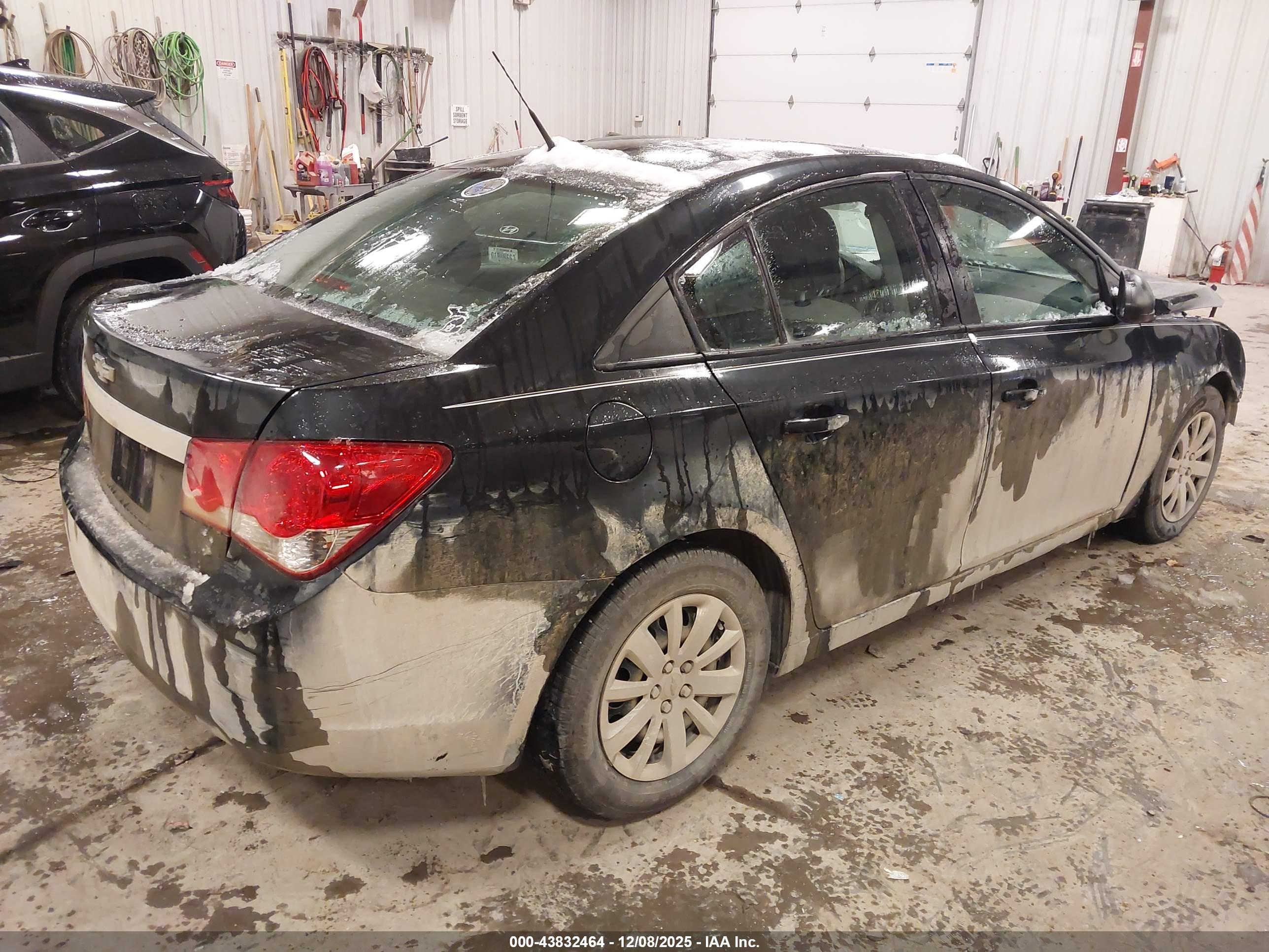 CHEVROLET CRUZE image 4