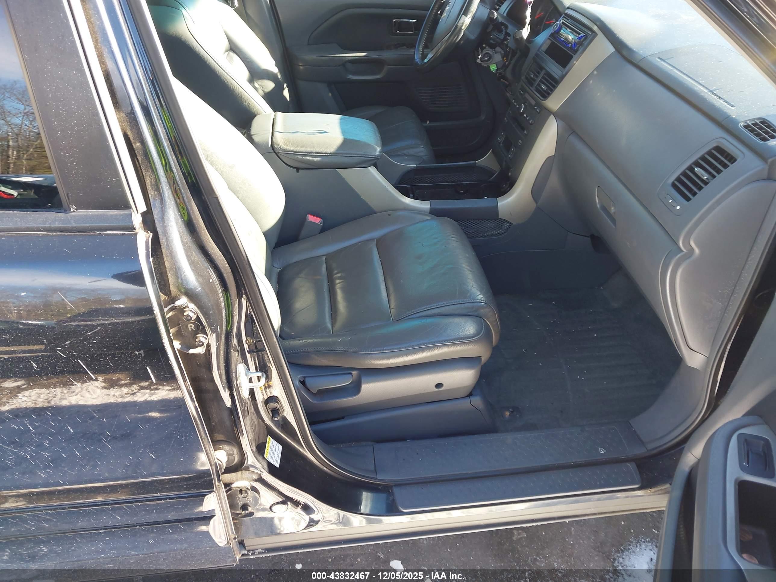 HONDA PILOT image 5