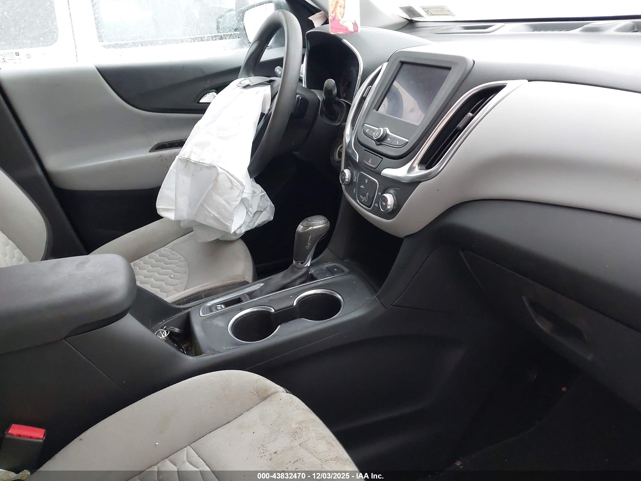 CHEVROLET EQUINOX image 5