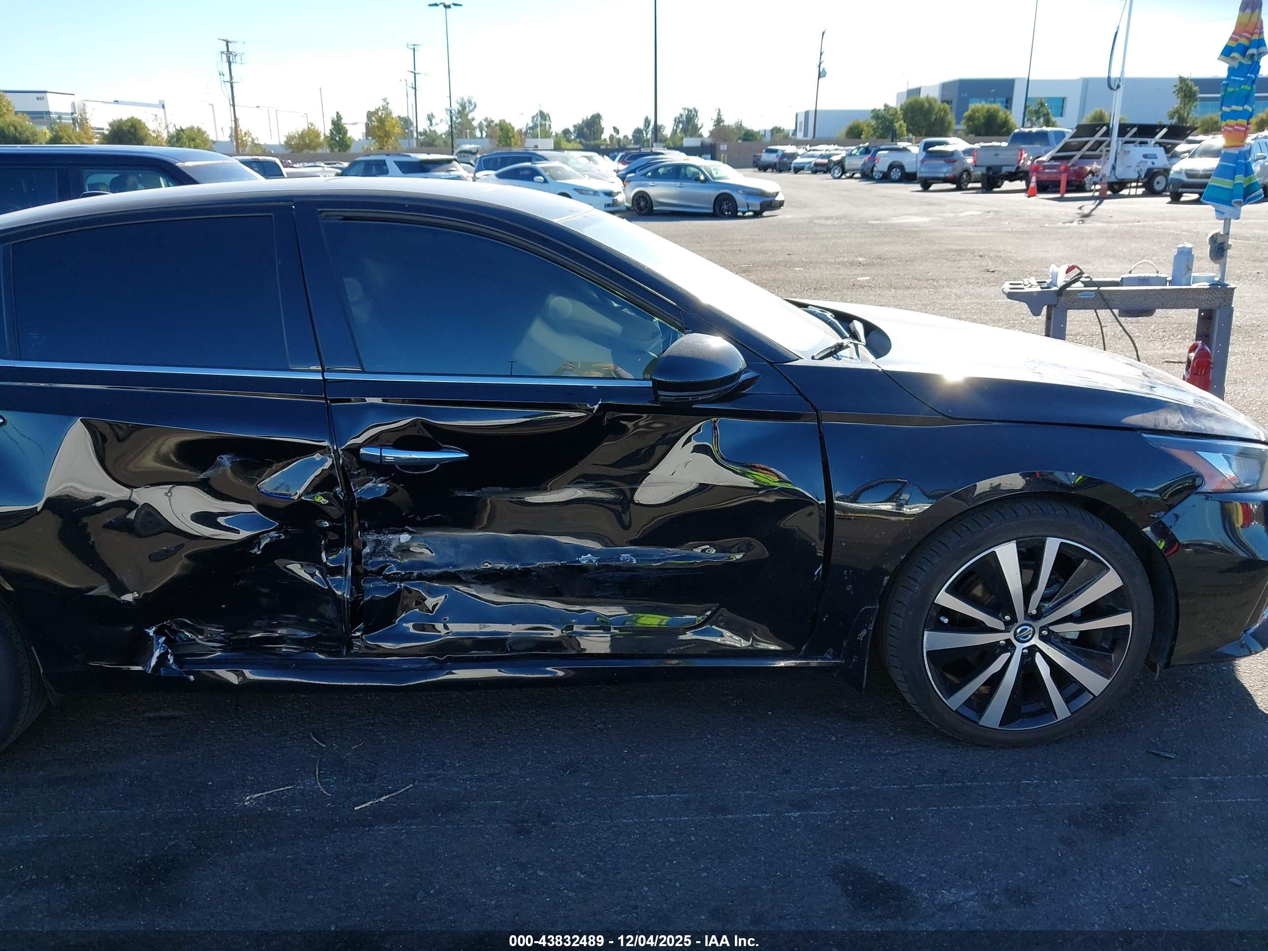NISSAN ALTIMA image 6