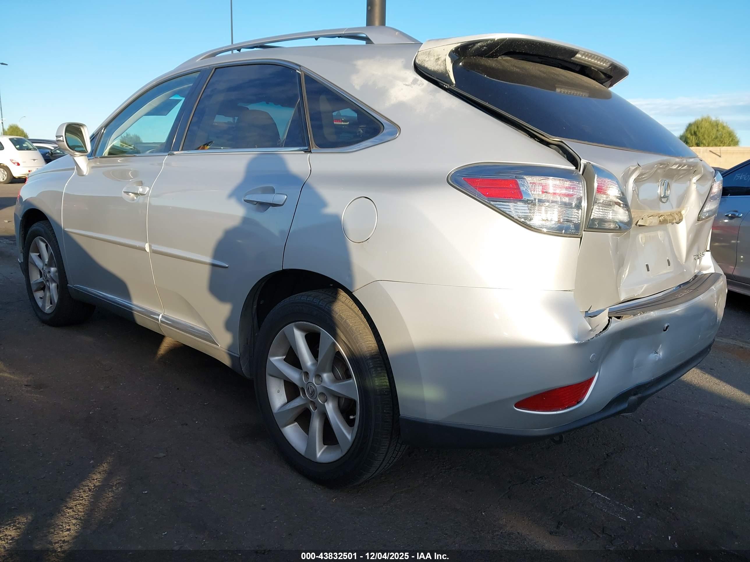 LEXUS RX image 3