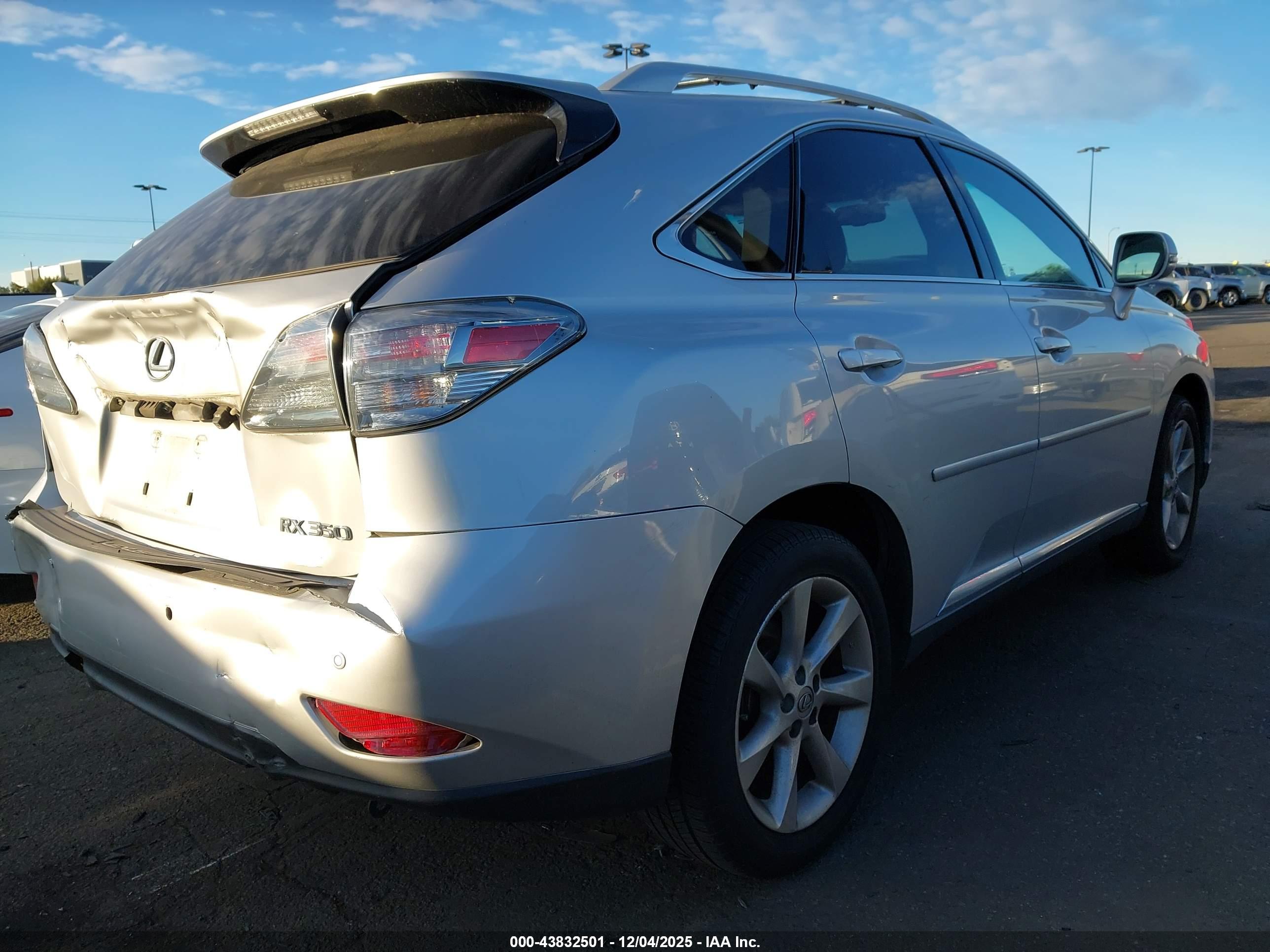 LEXUS RX image 4