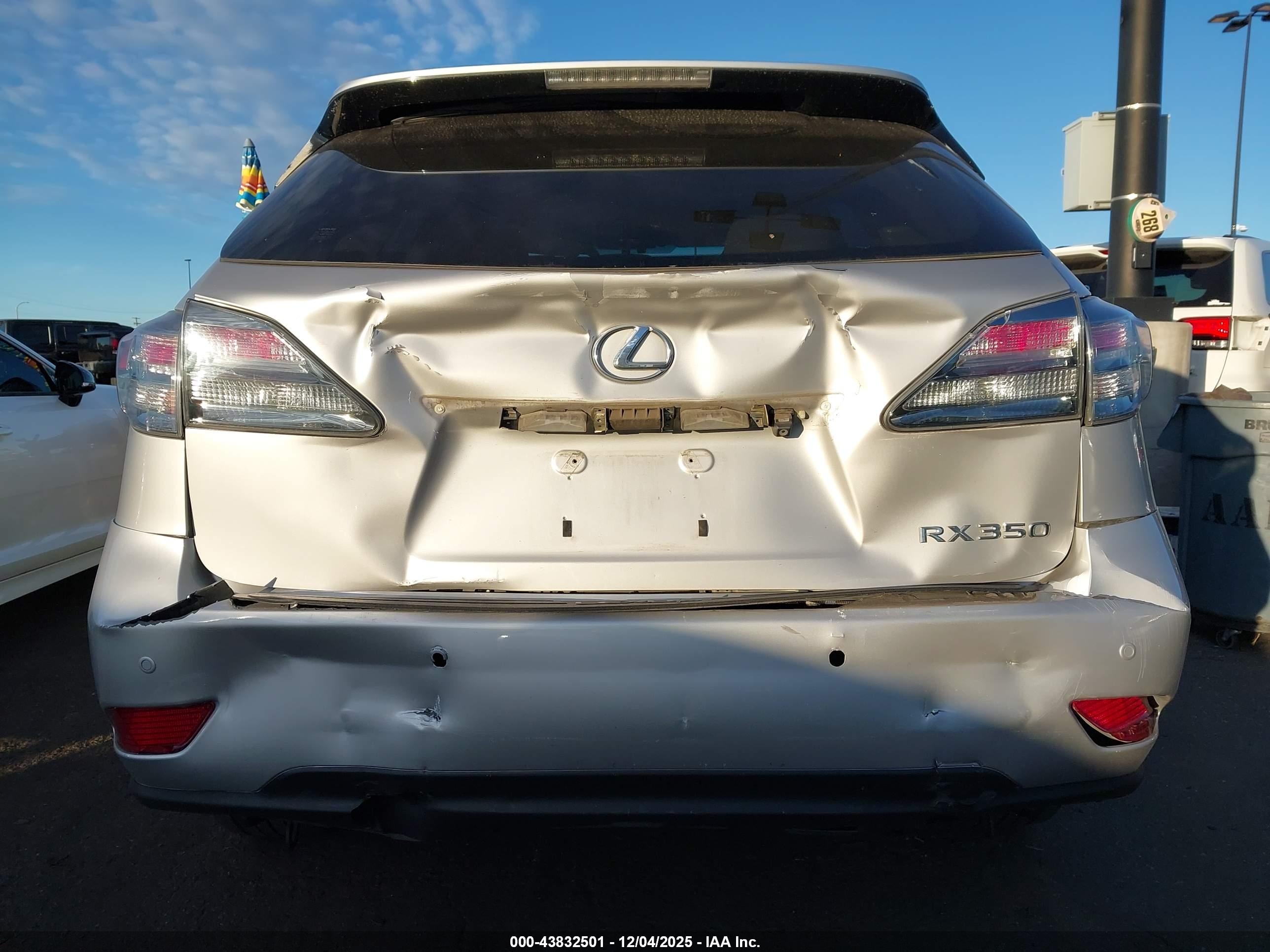 LEXUS RX image 6