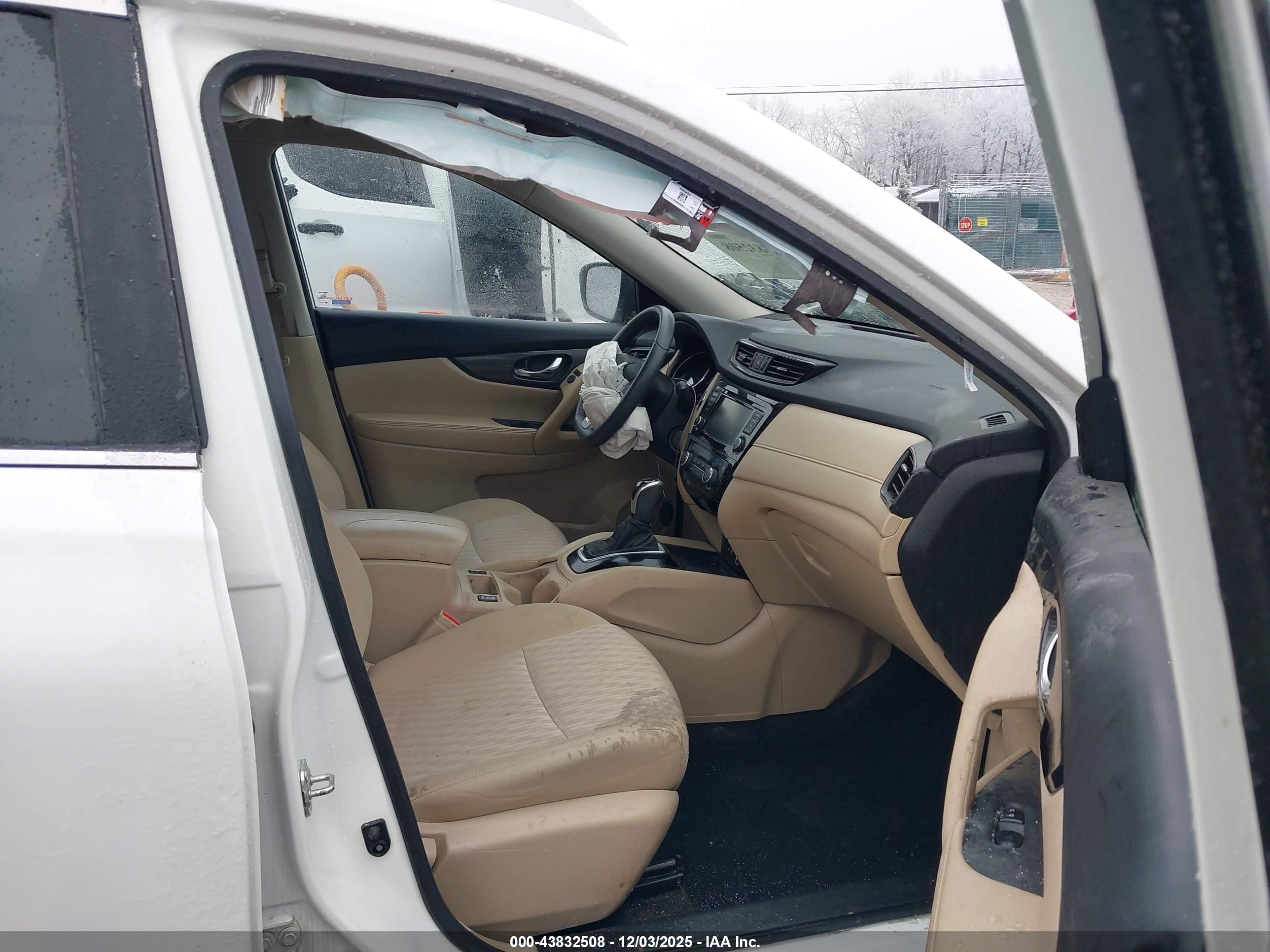 NISSAN ROGUE image 5