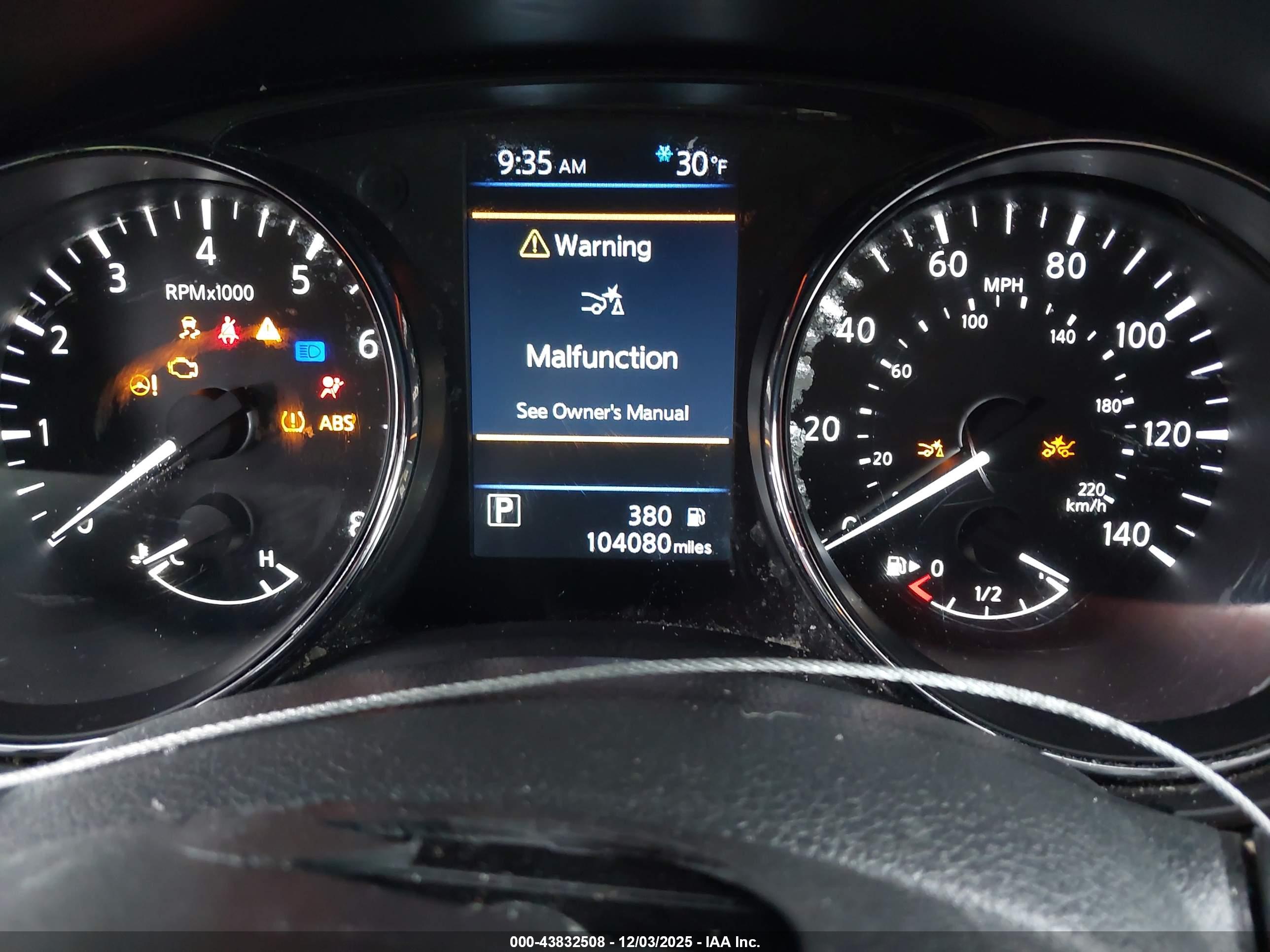 NISSAN ROGUE image 7