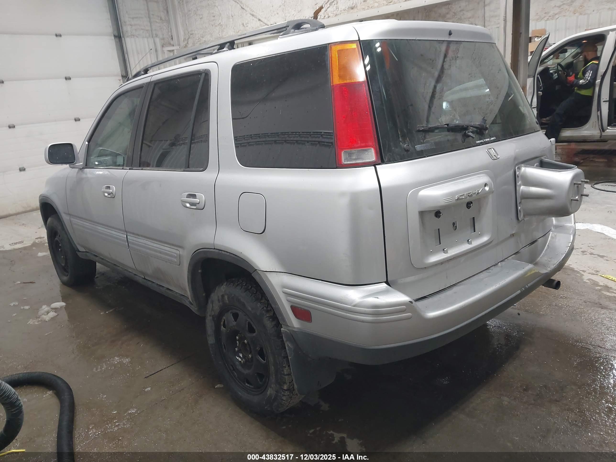 HONDA CR-V image 3