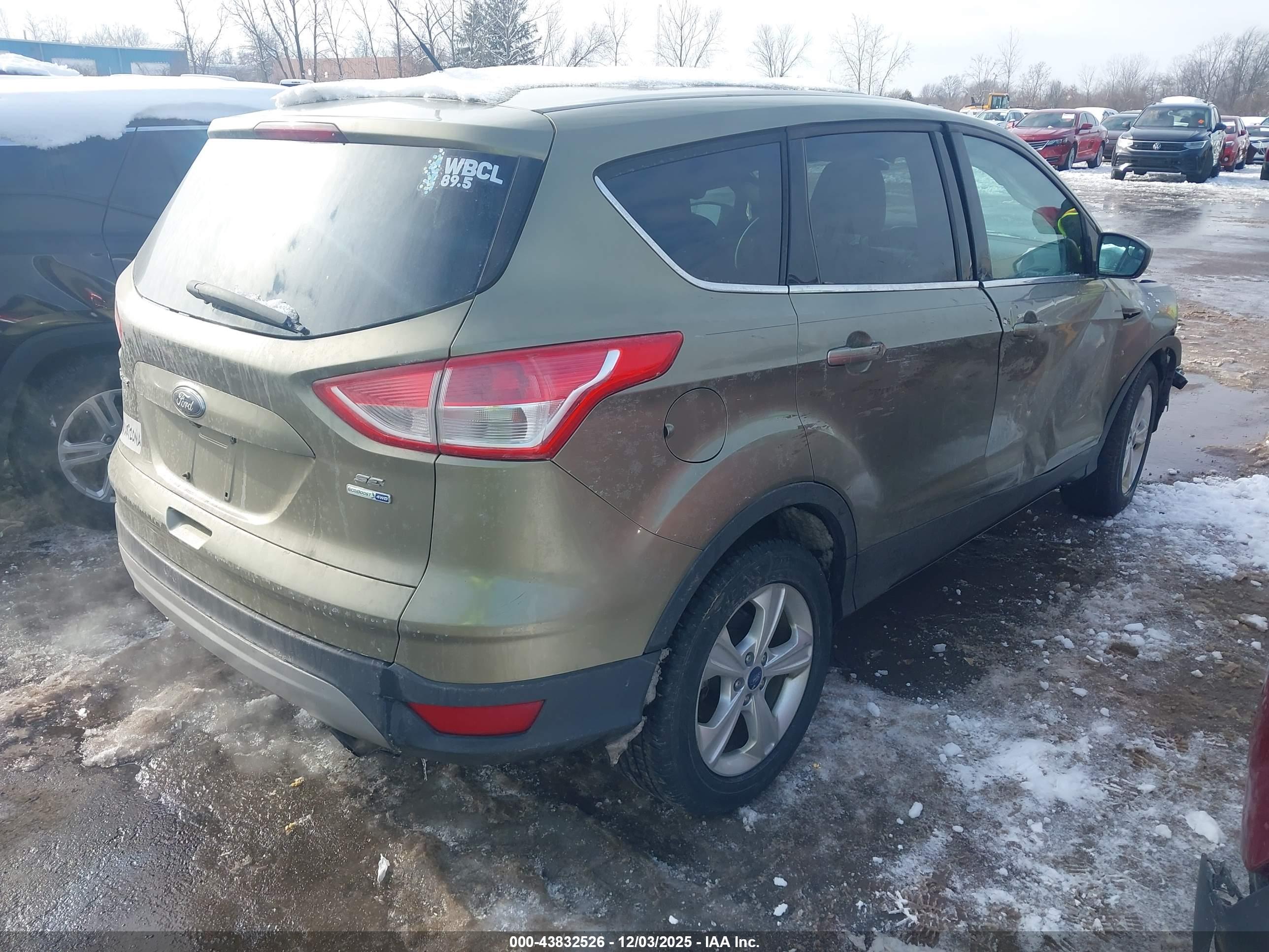 FORD ESCAPE image 4