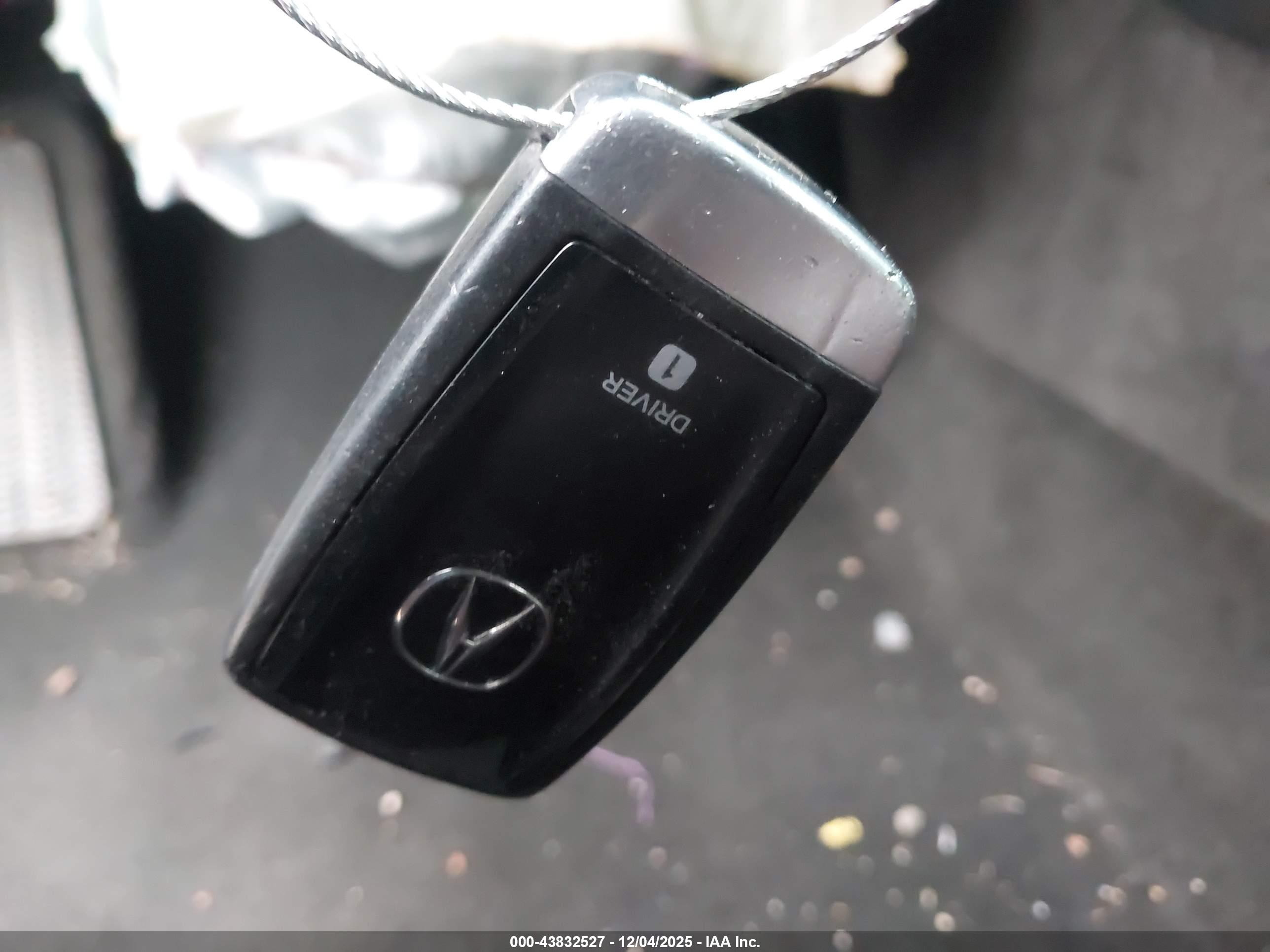 ACURA TLX image 11