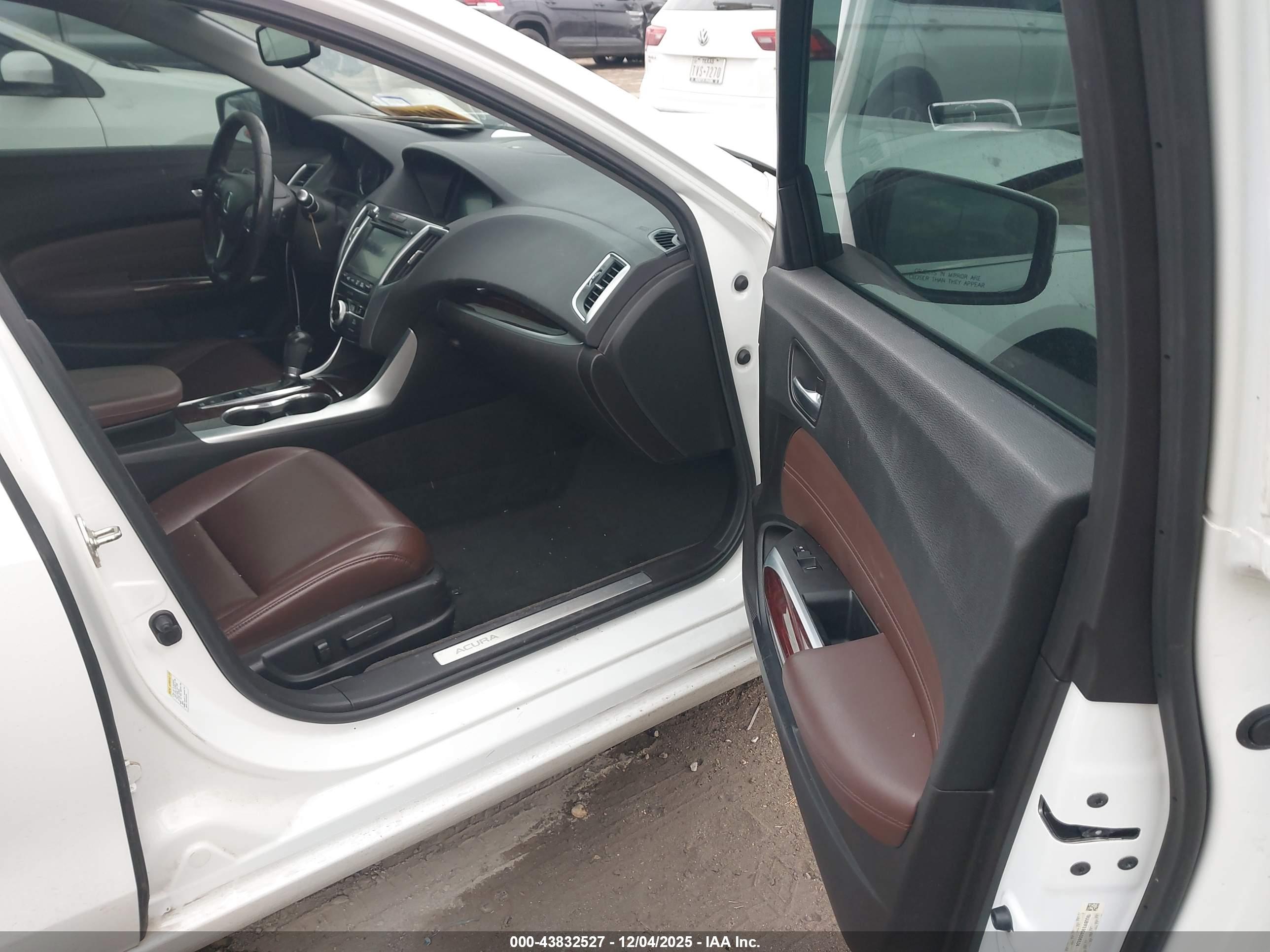 ACURA TLX image 5