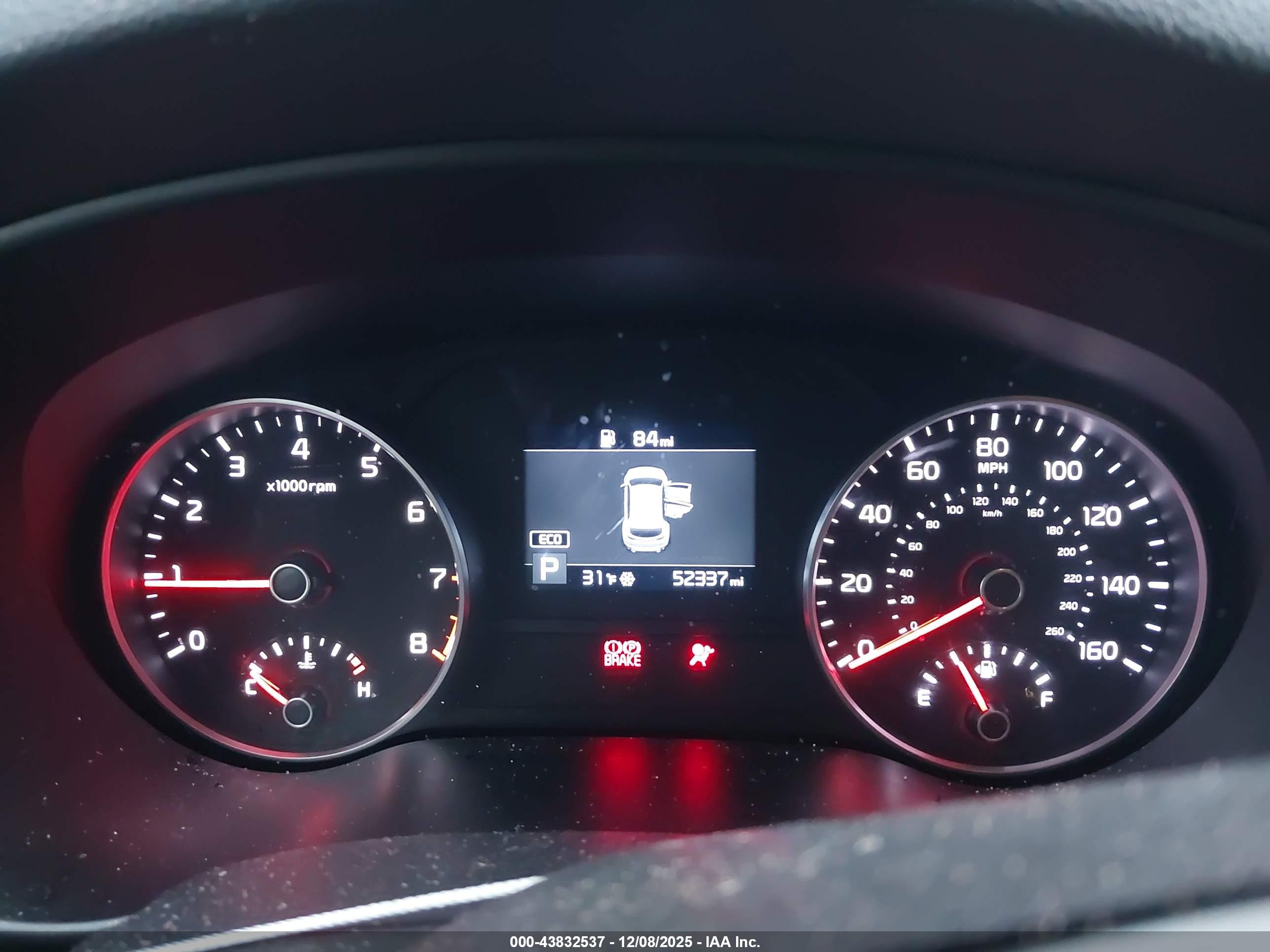 KIA SPORTAGE image 7