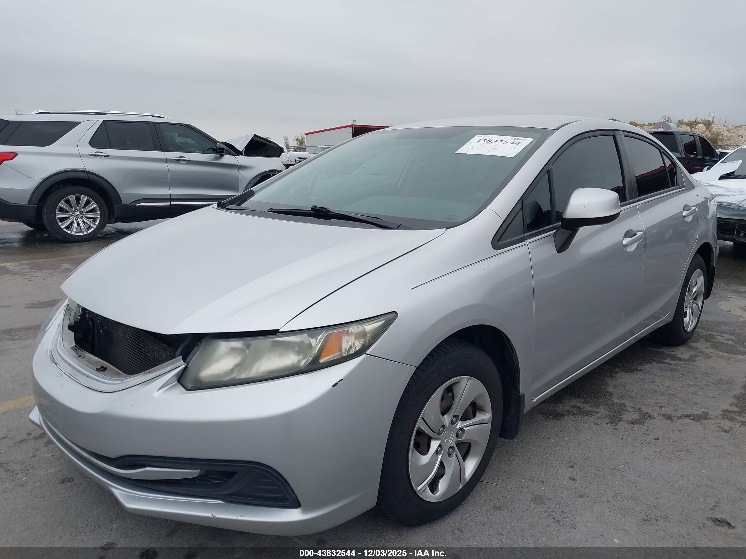 HONDA CIVIC image 2