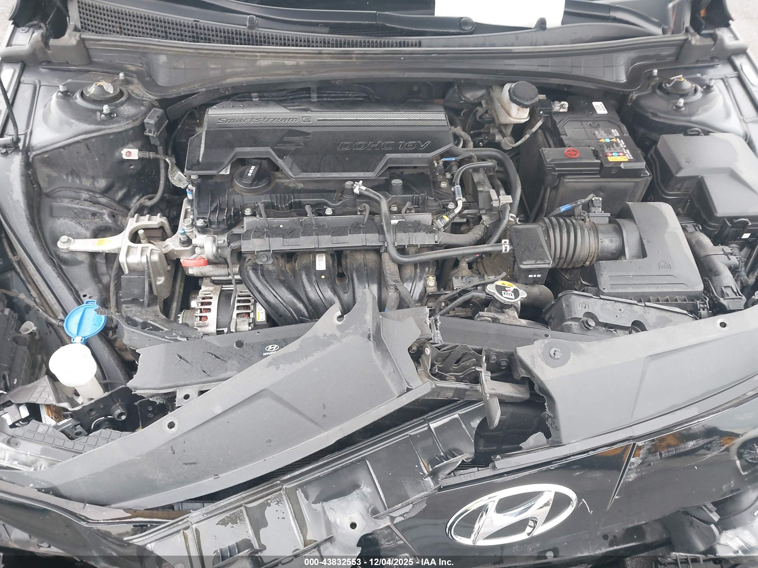 HYUNDAI ELANTRA image 10