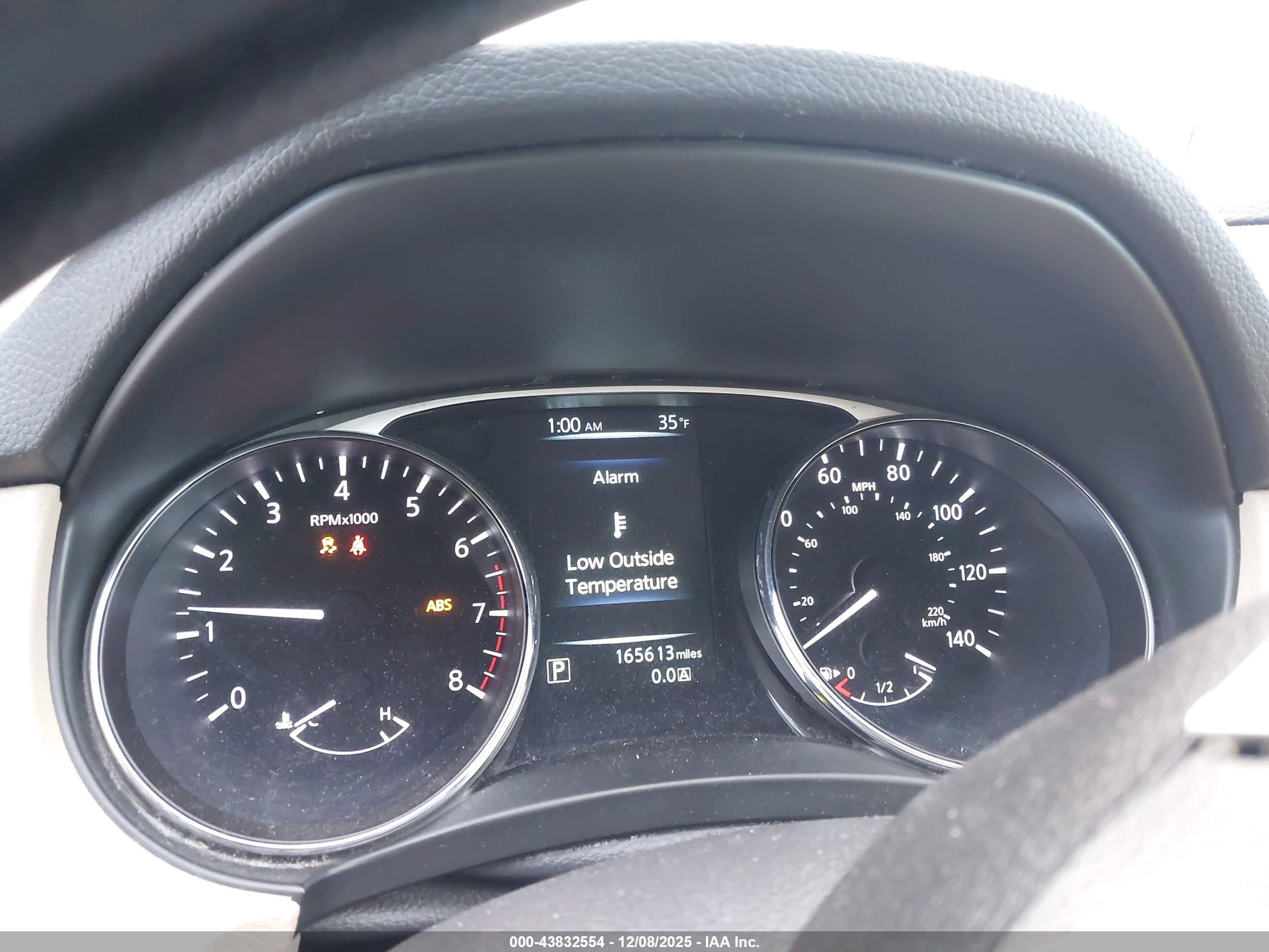 NISSAN ROGUE image 7