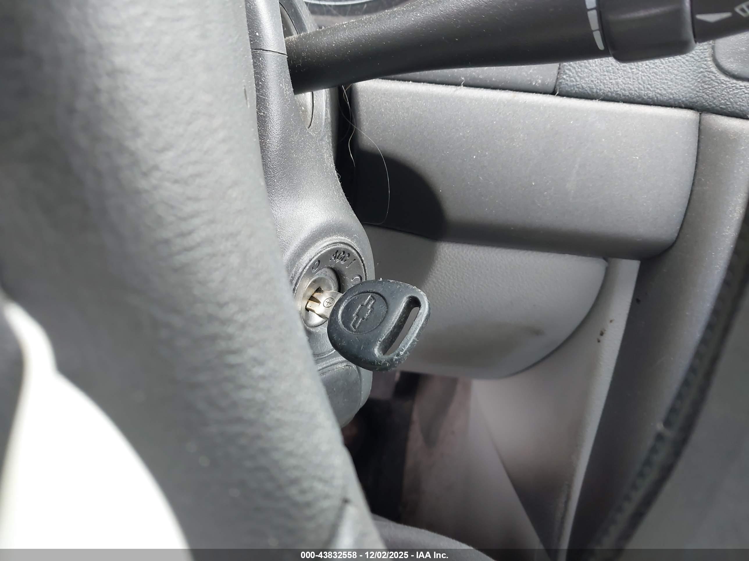 CHEVROLET COBALT image 11