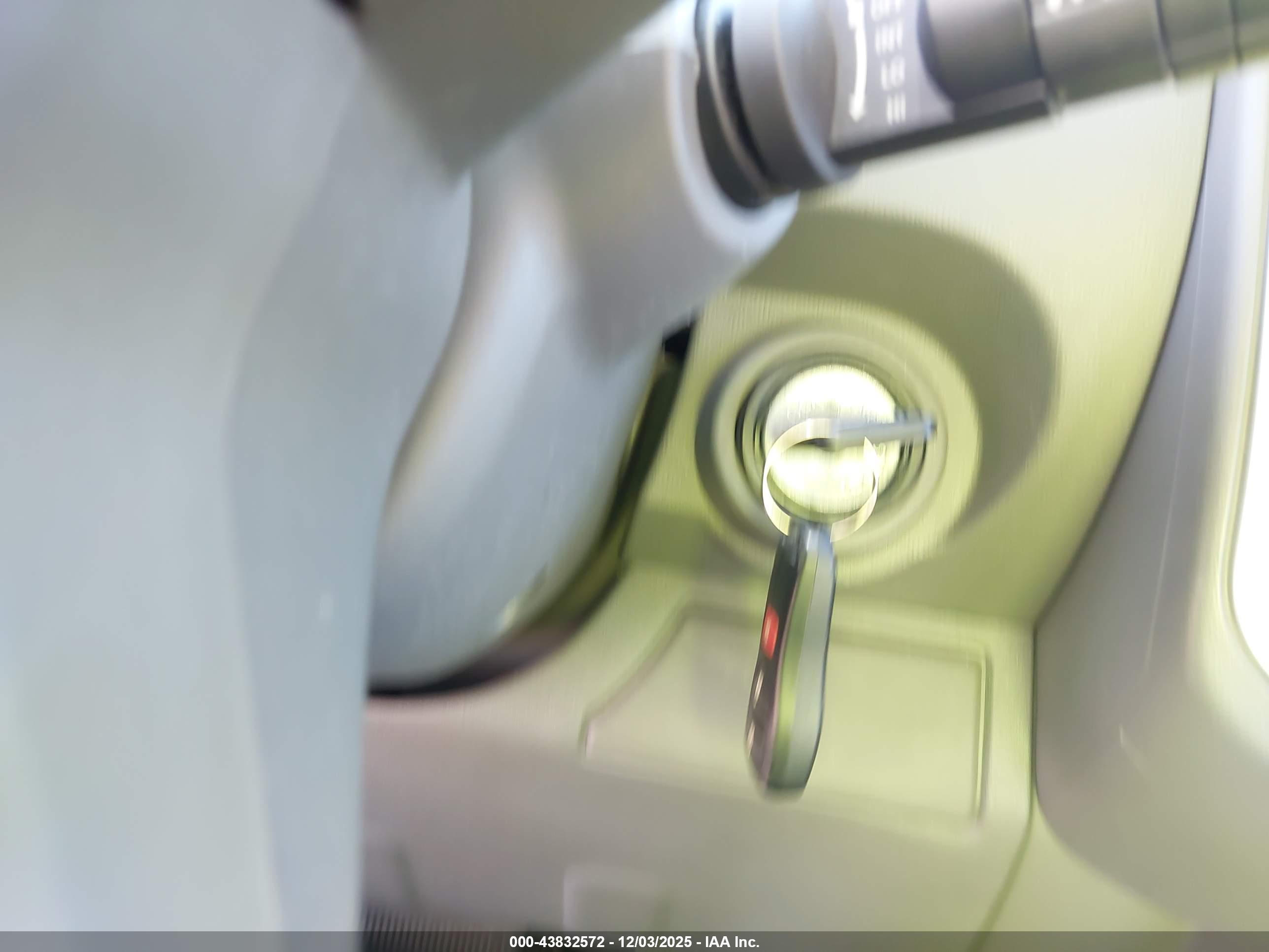 NISSAN FRONTIER image 11