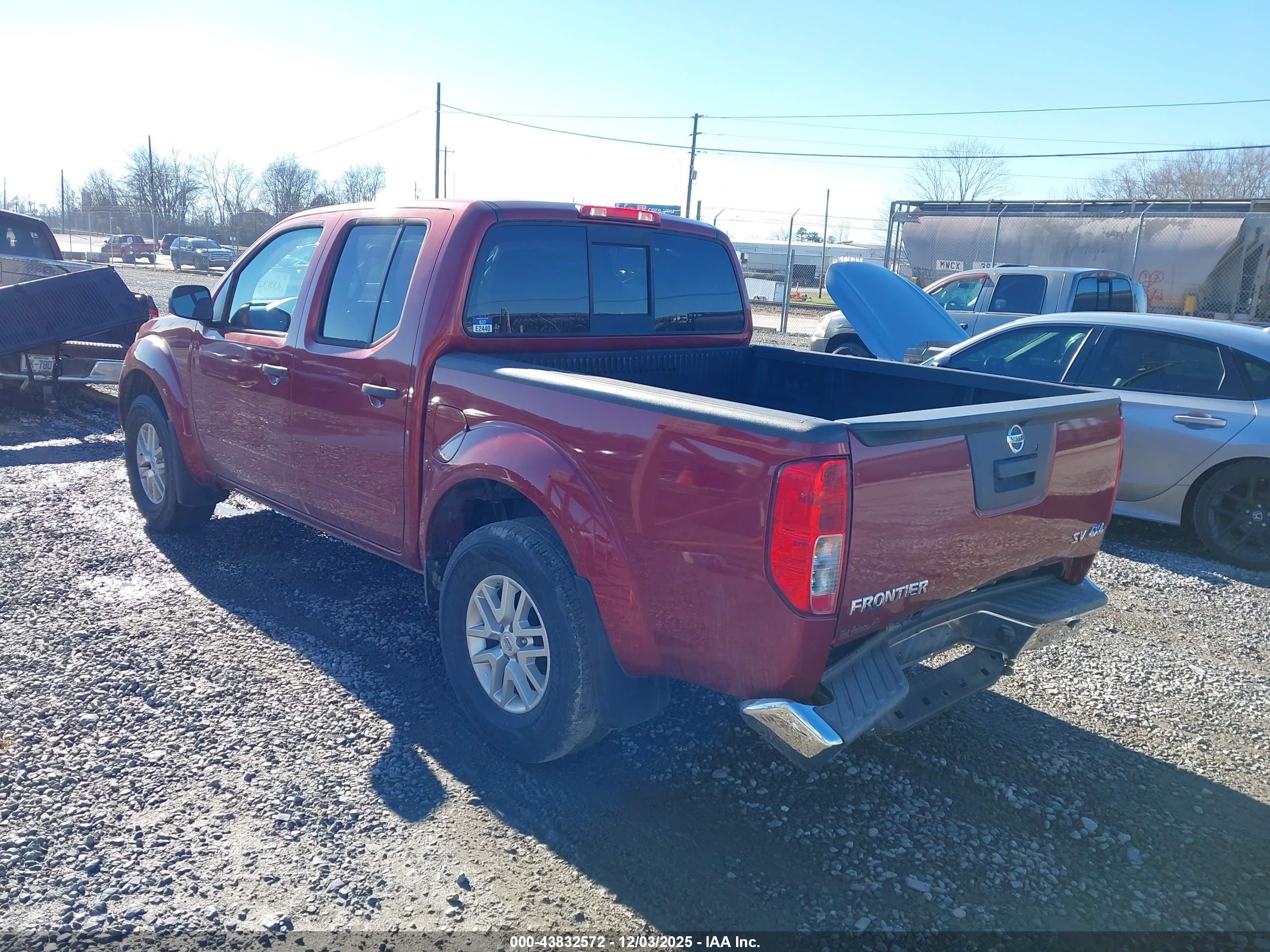 NISSAN FRONTIER image 3
