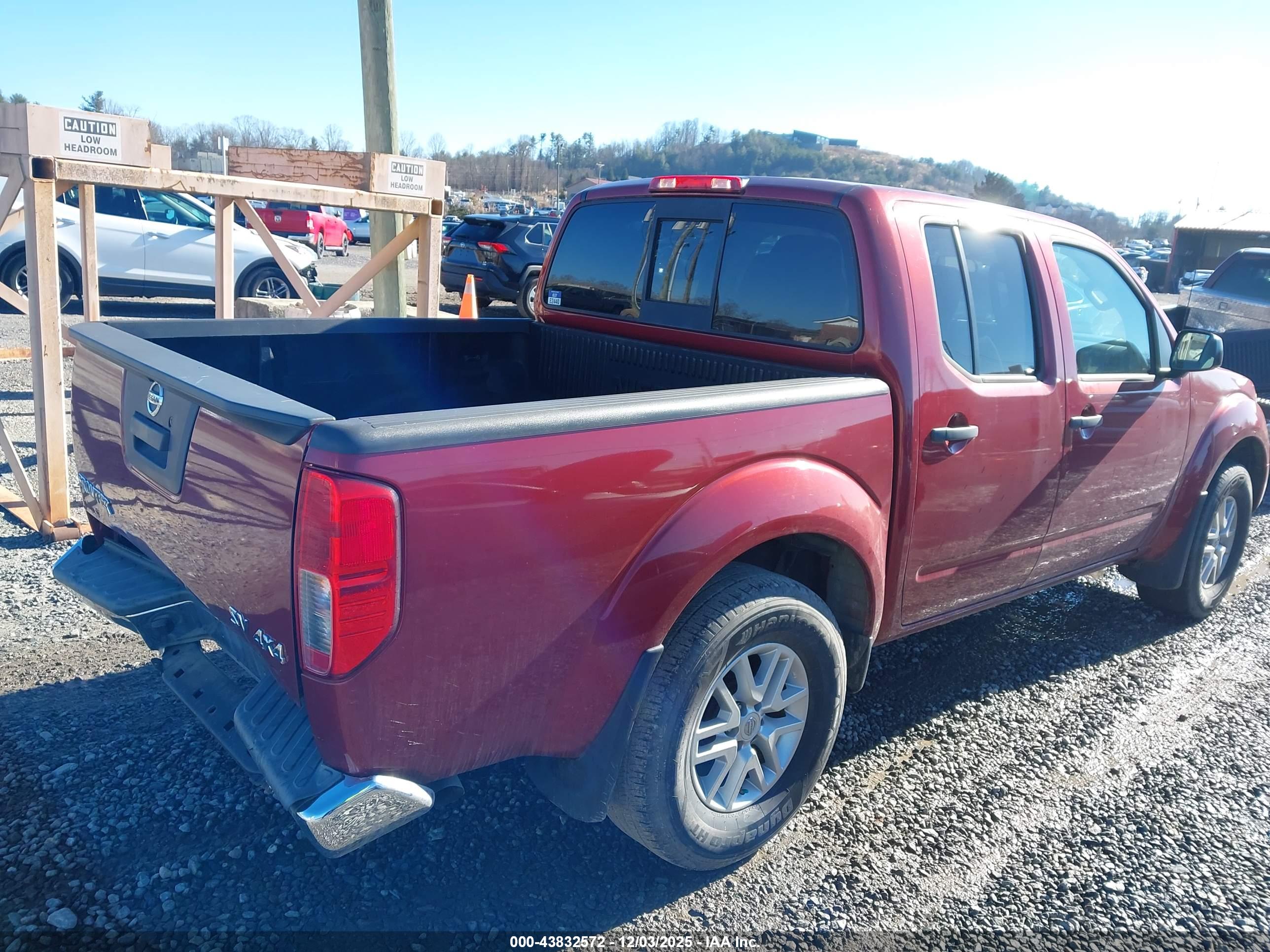 NISSAN FRONTIER image 4
