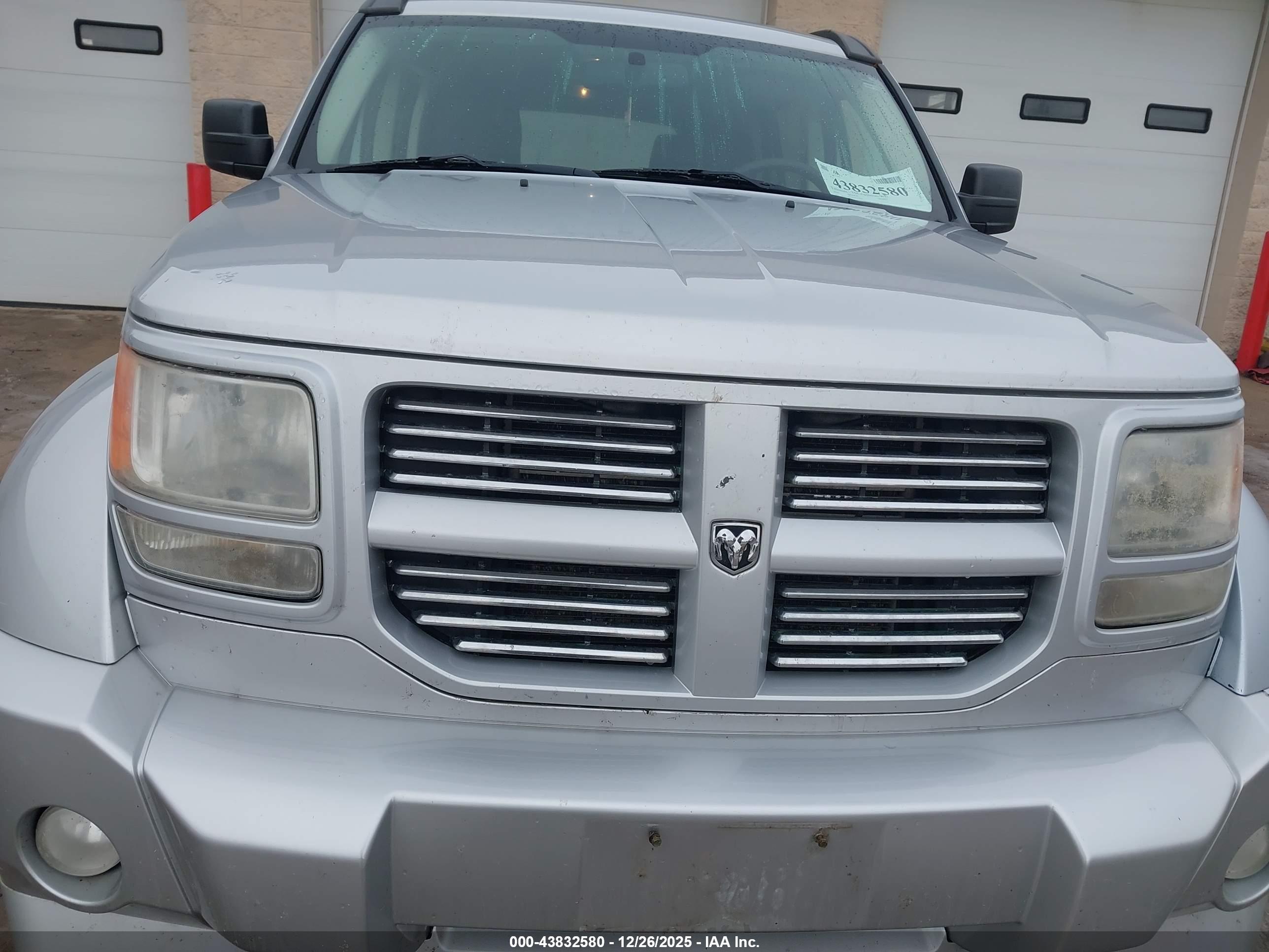 DODGE NITRO image 10