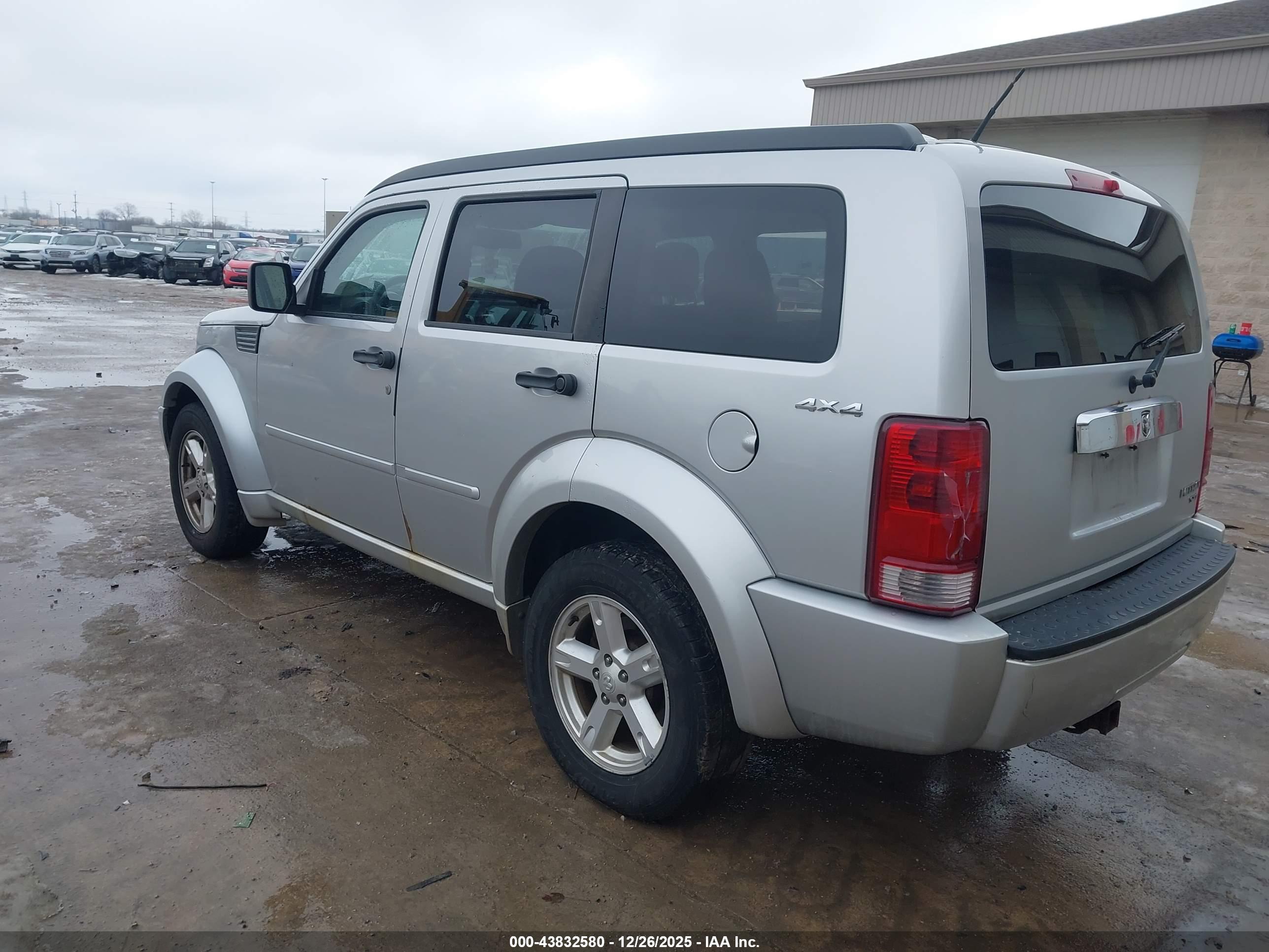 DODGE NITRO image 3
