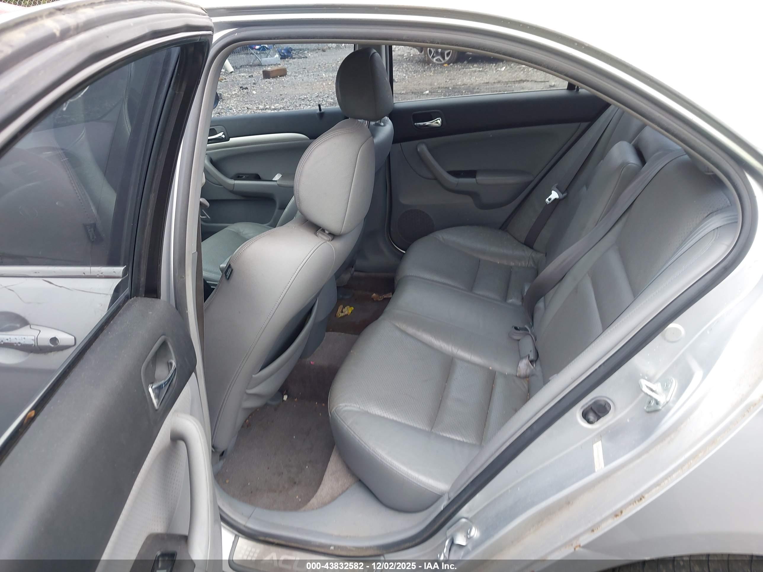 ACURA TSX image 8