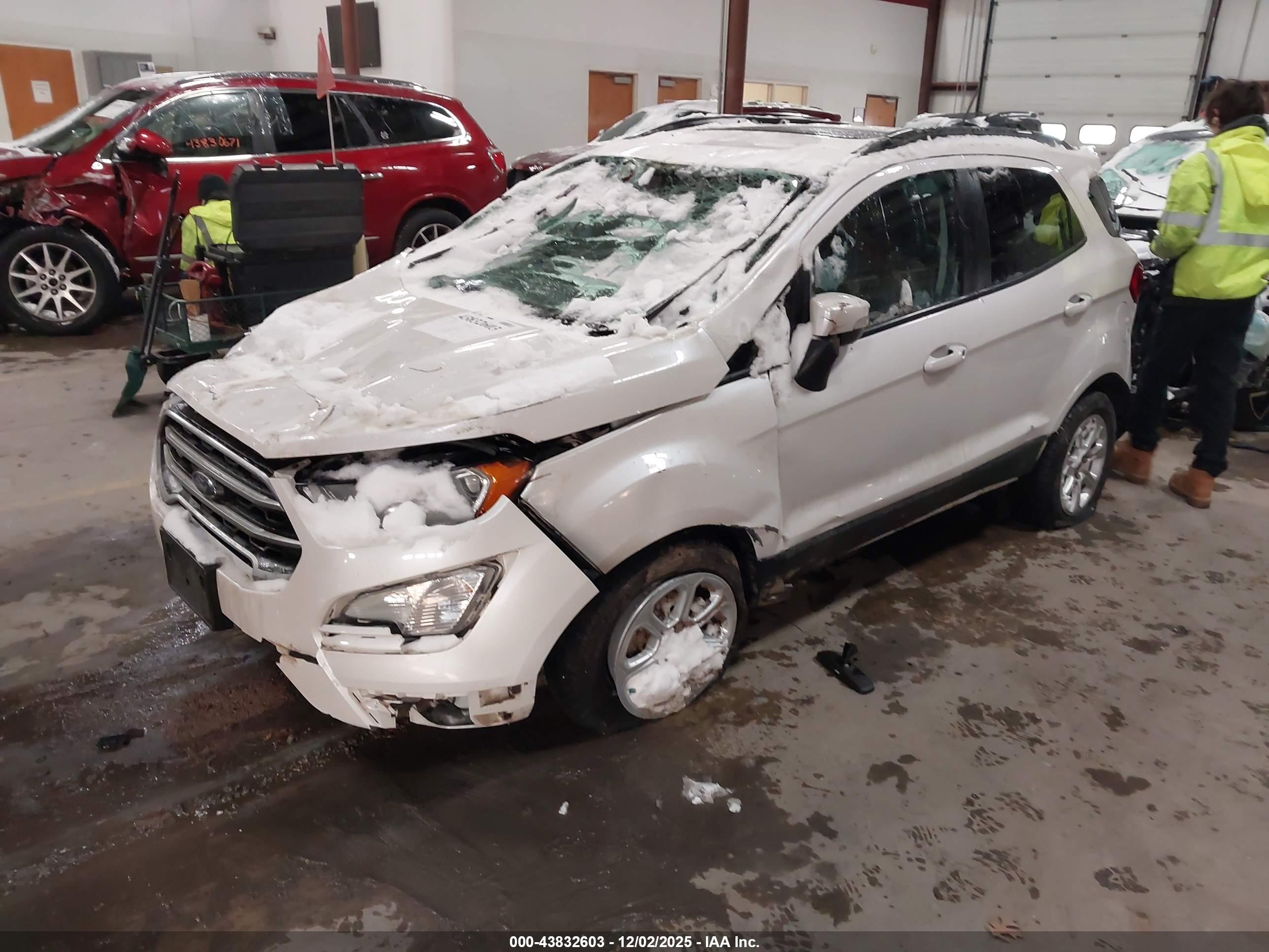 FORD ECOSPORT image 2