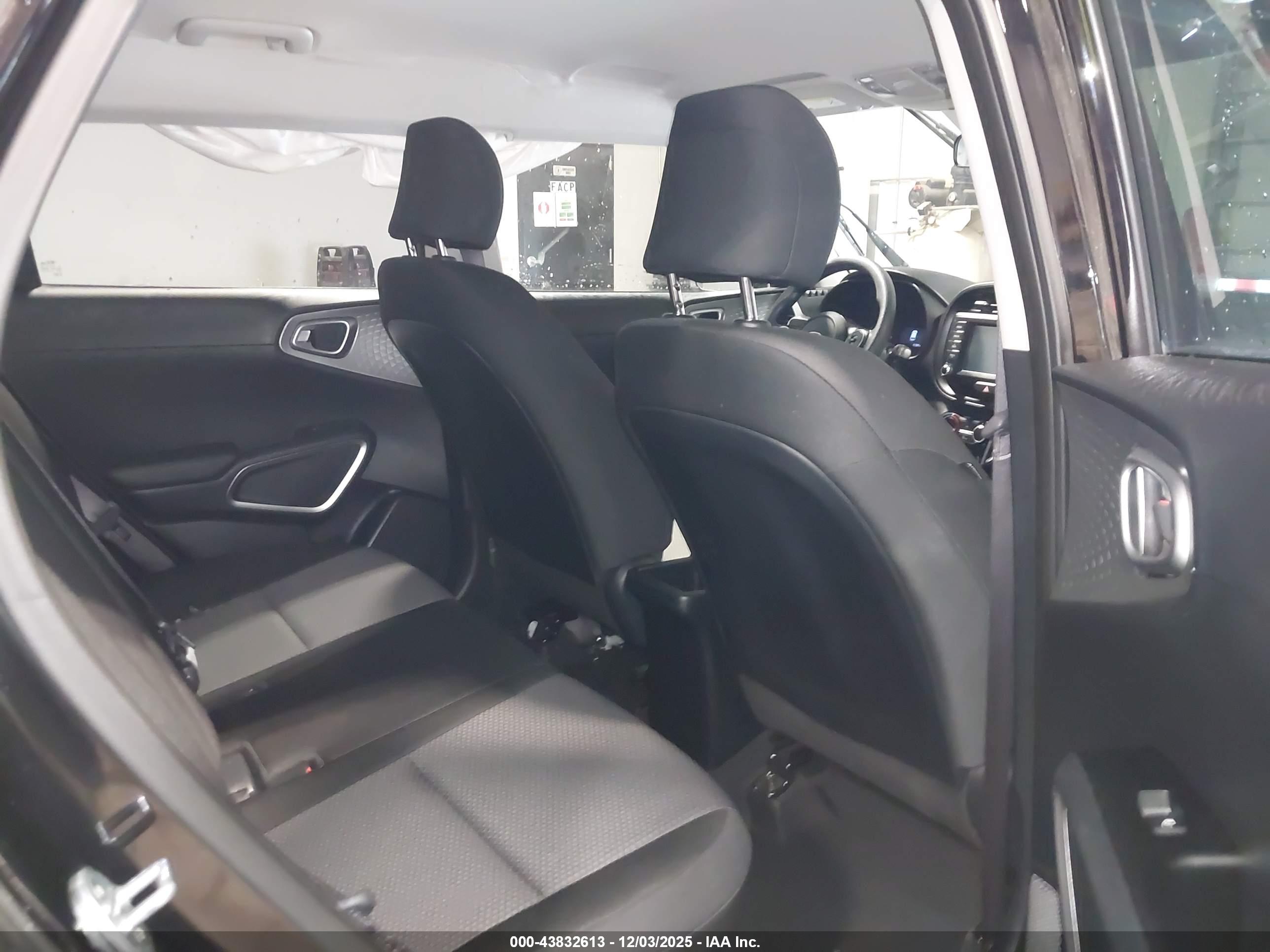 KIA SOUL image 8