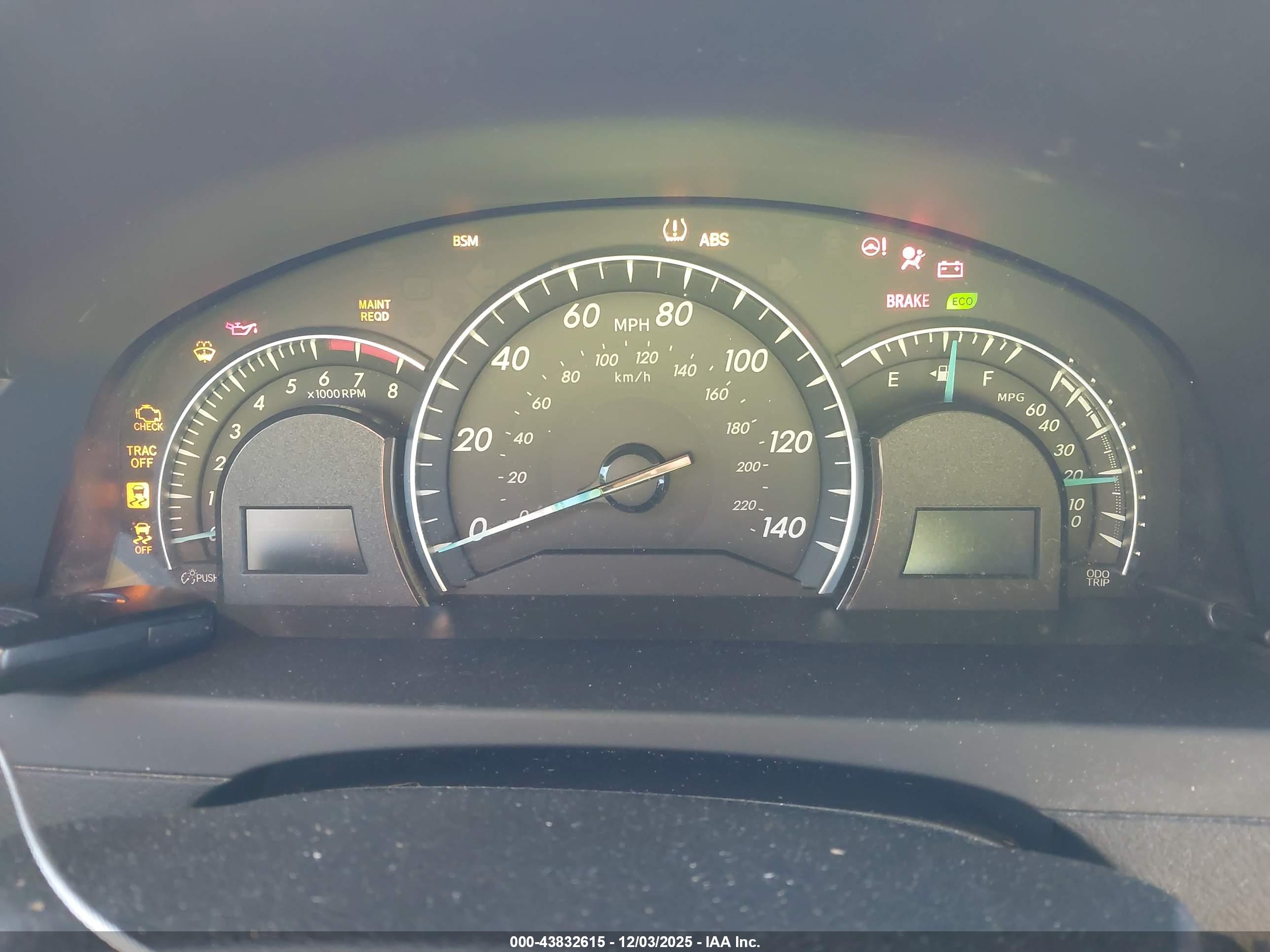 TOYOTA CAMRY image 7