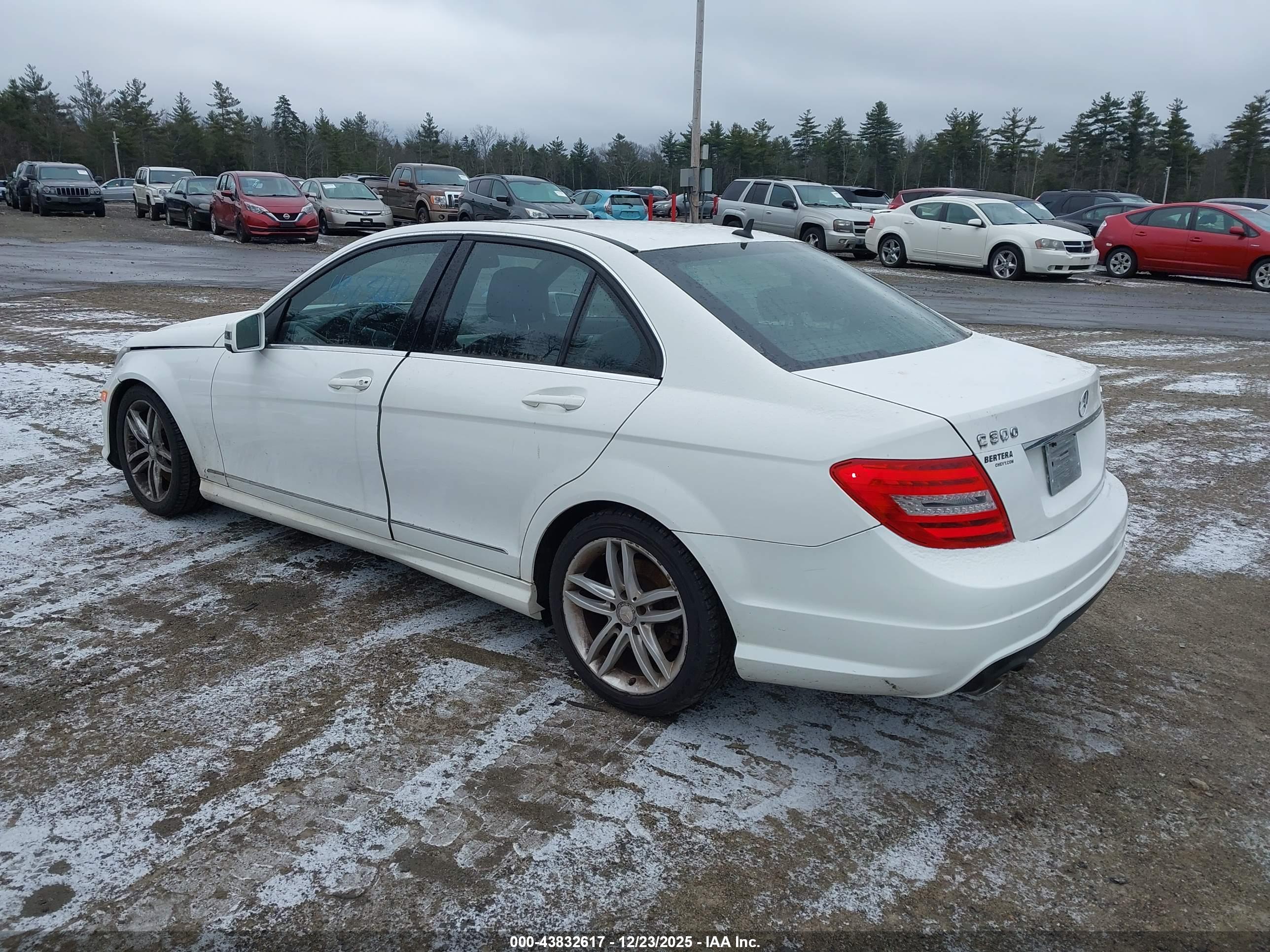MERCEDES-BENZ C image 3