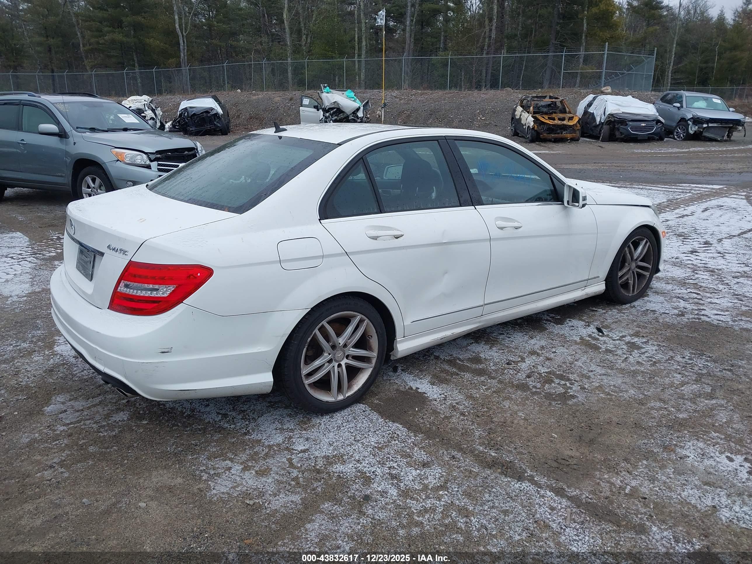 MERCEDES-BENZ C image 4