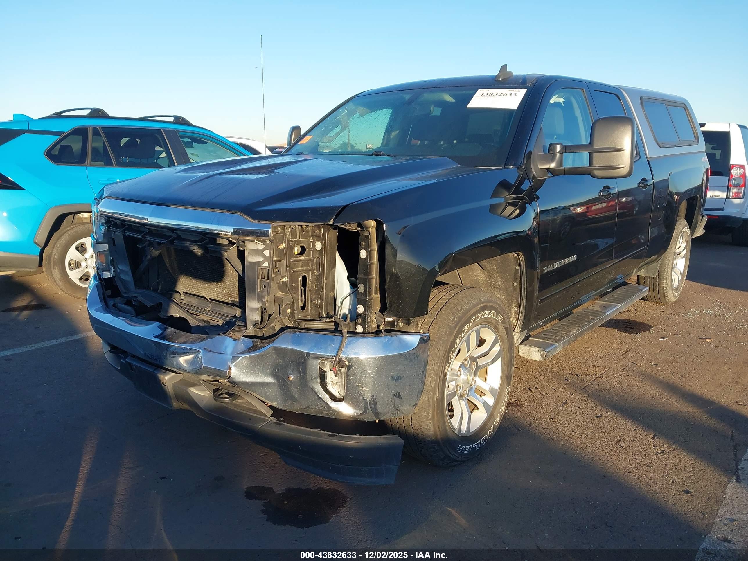 CHEVROLET SILVERADO image 6