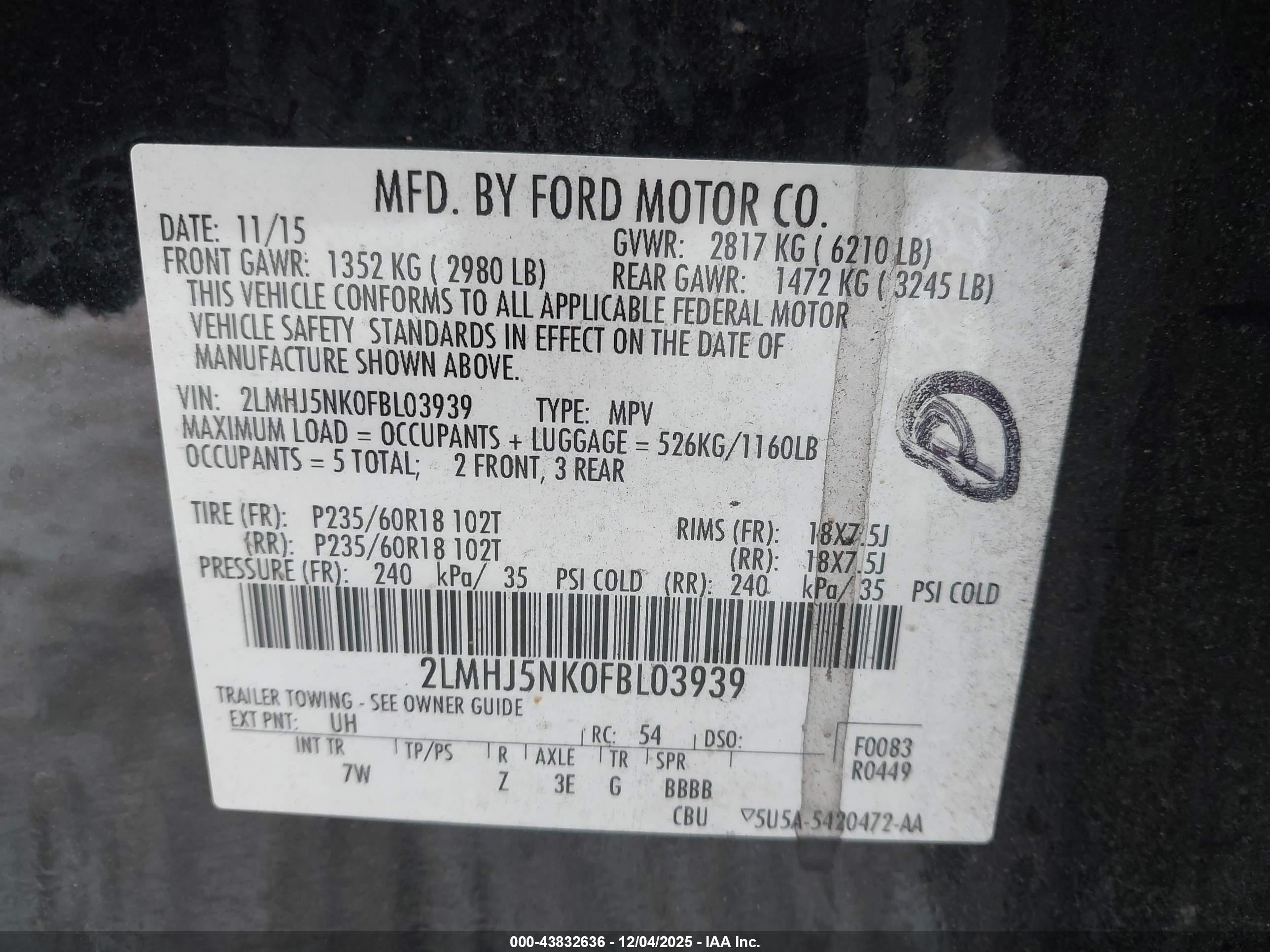 LINCOLN MKT image 9