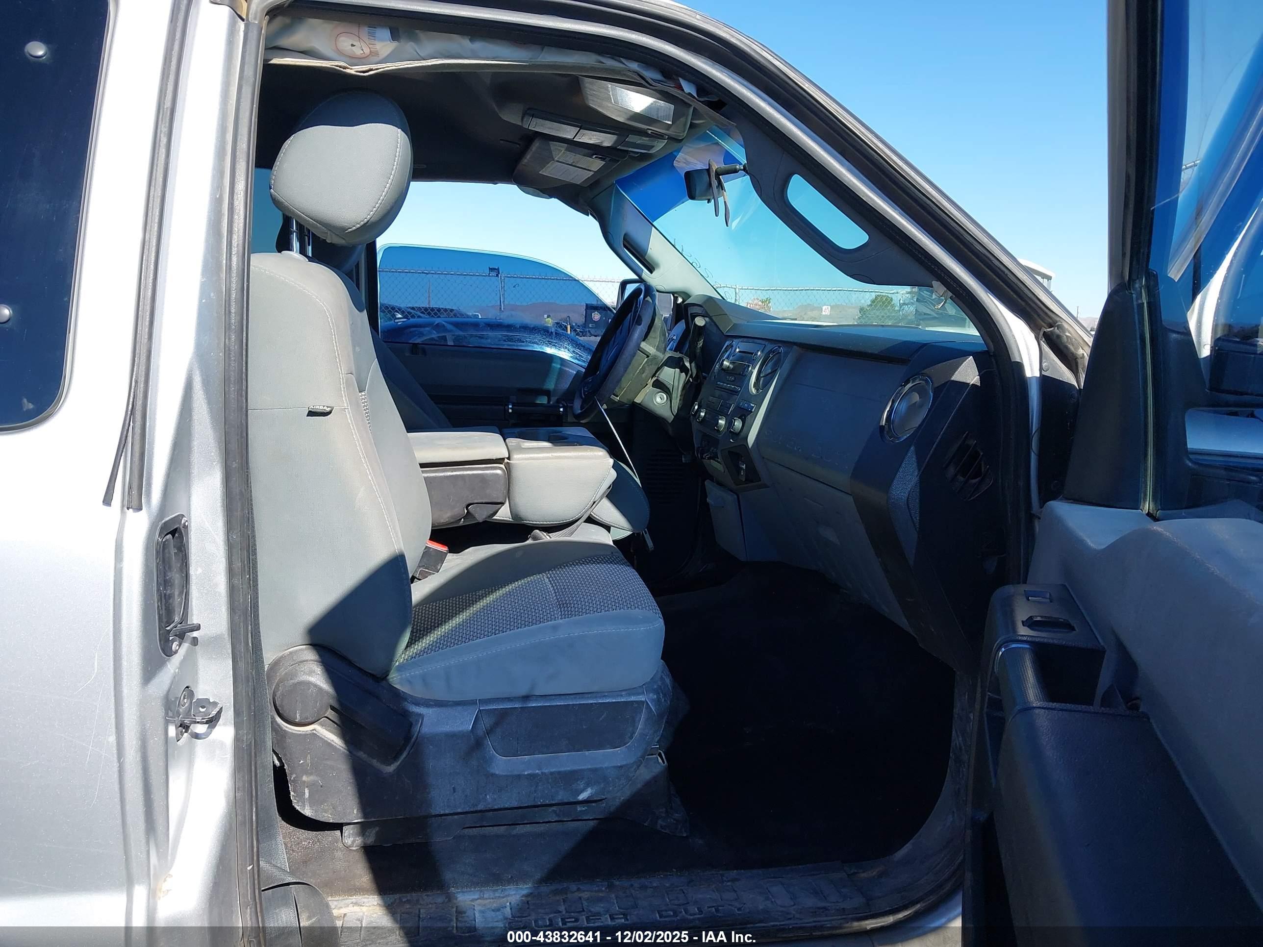 FORD F-250 image 5