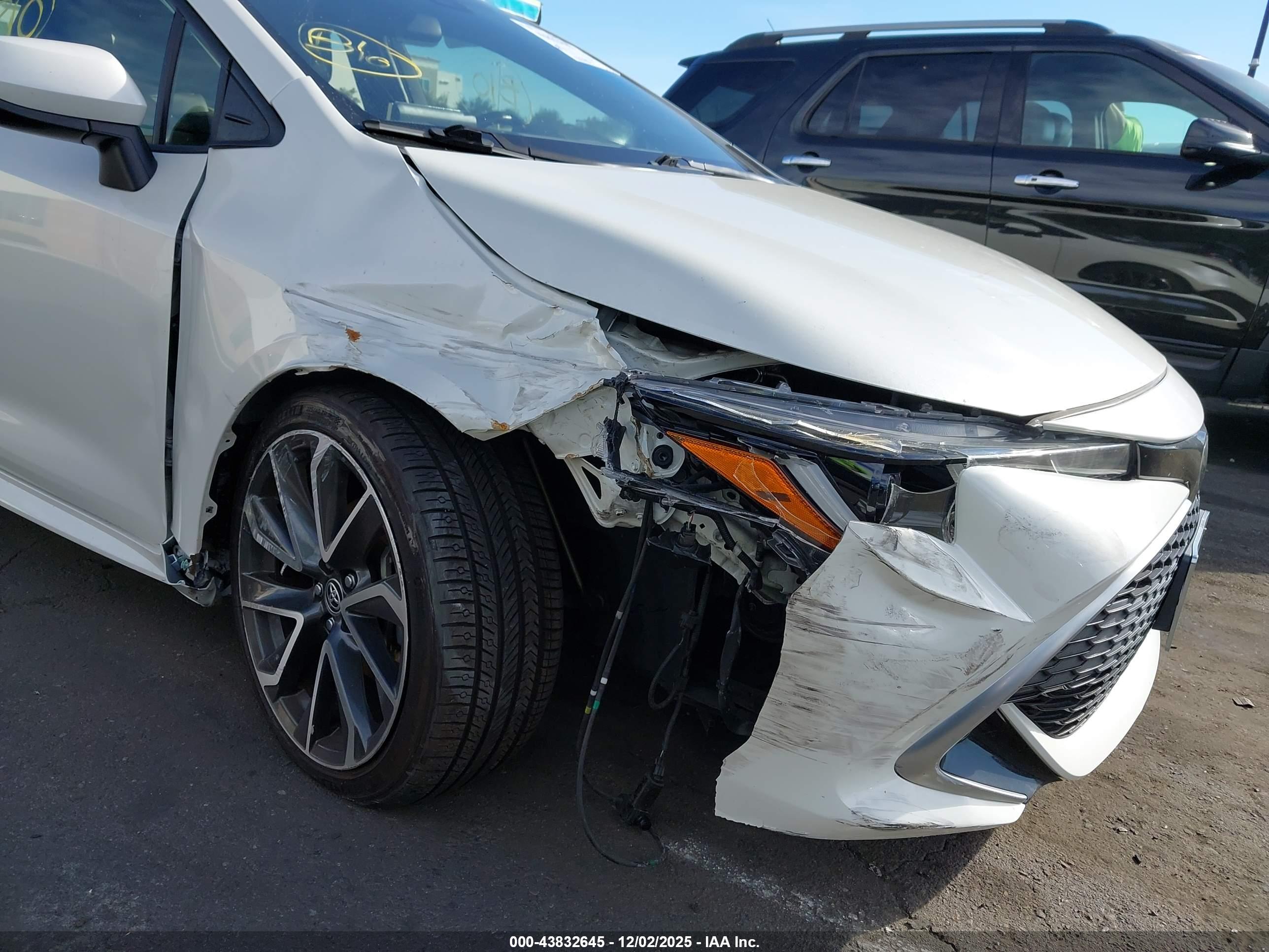 TOYOTA COROLLA image 6