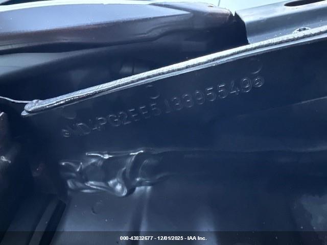 MERCEDES-BENZ METRIS image 9