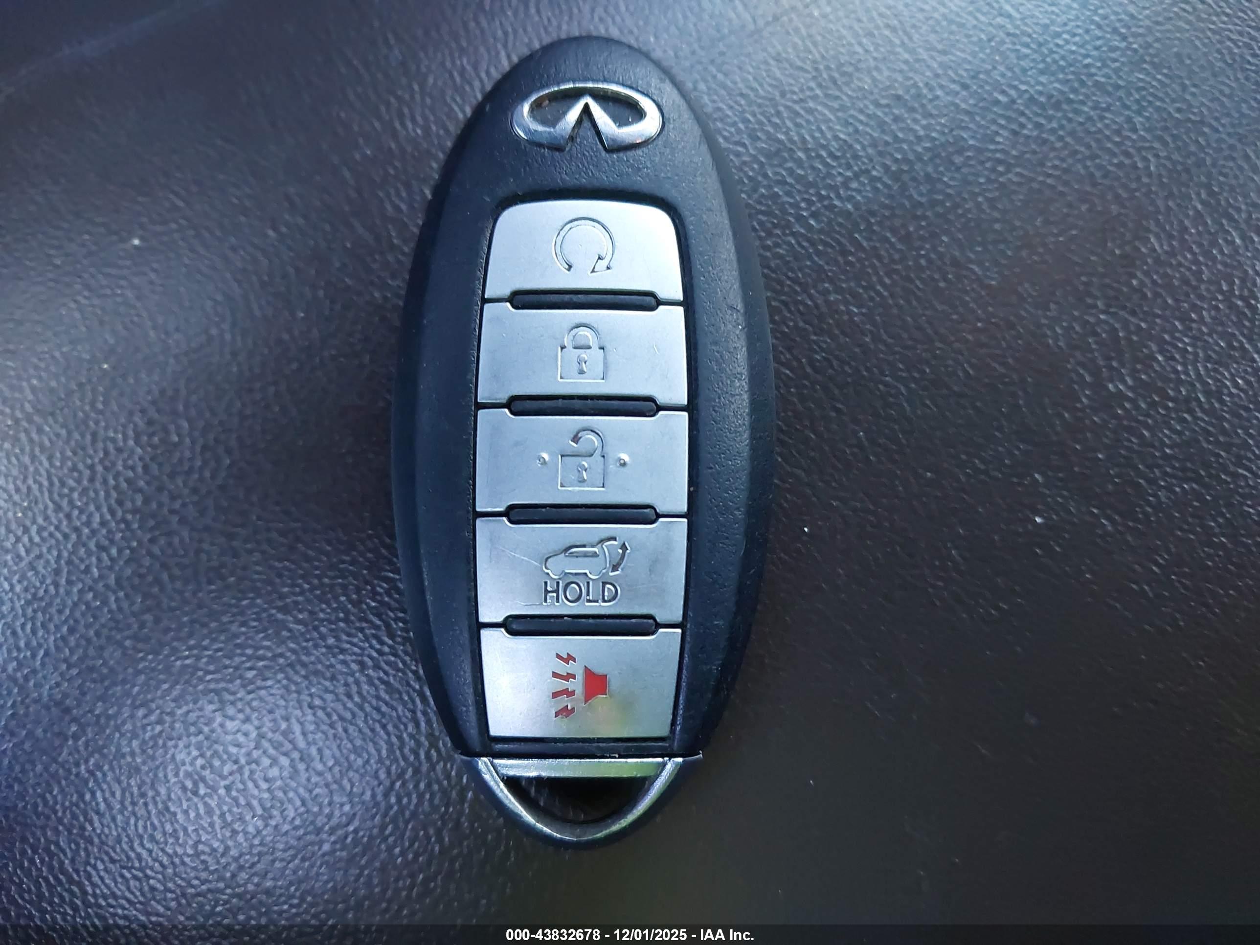 INFINITI QX60 image 11