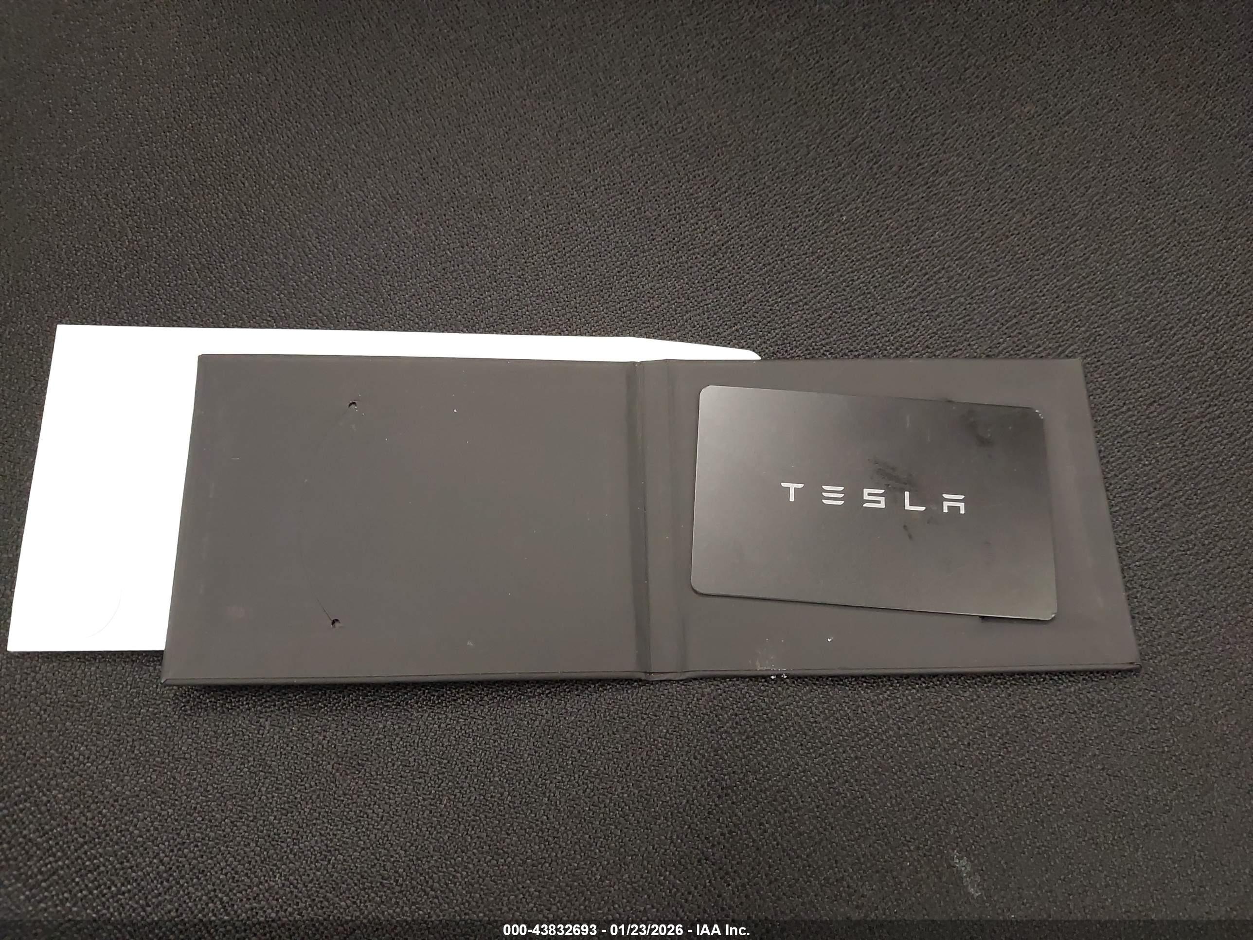 TESLA MODEL image 11