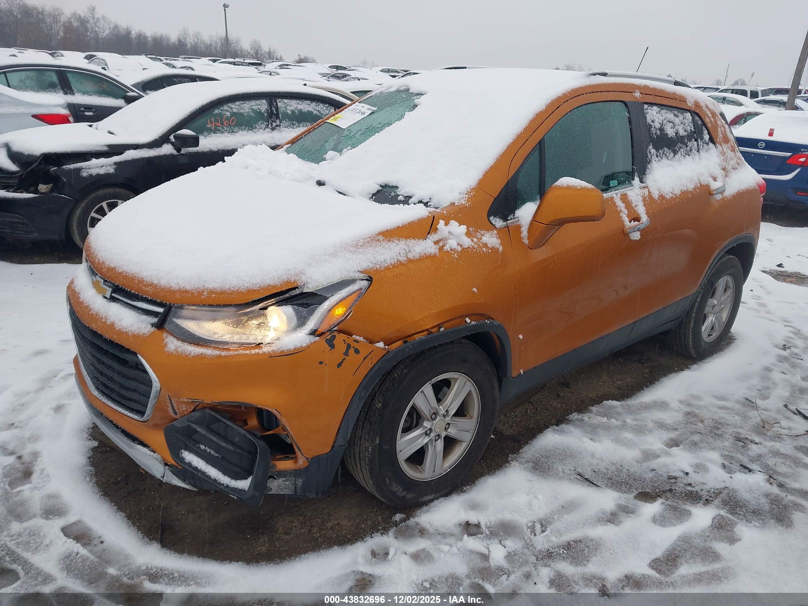CHEVROLET TRAX image 2