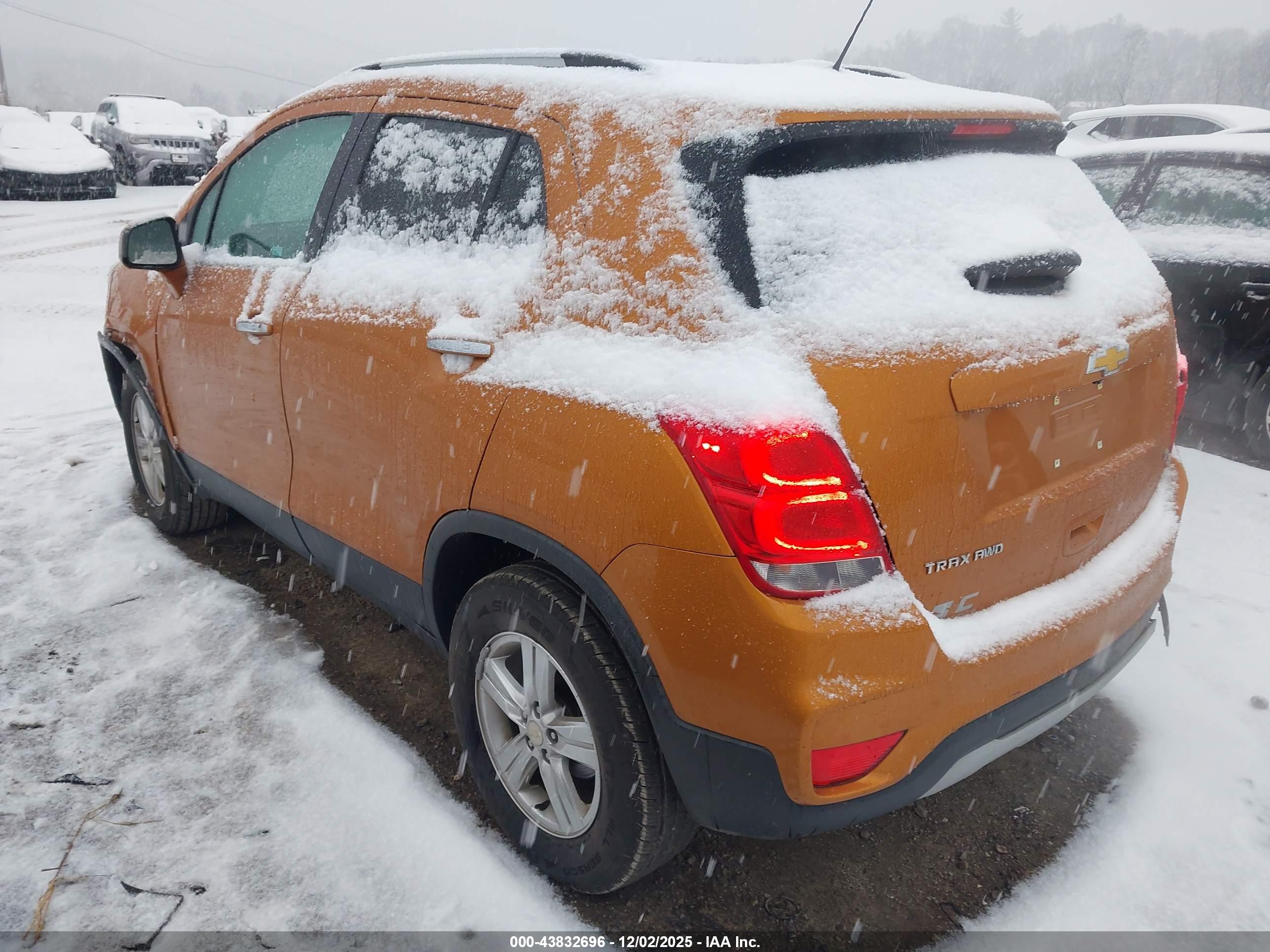CHEVROLET TRAX image 3
