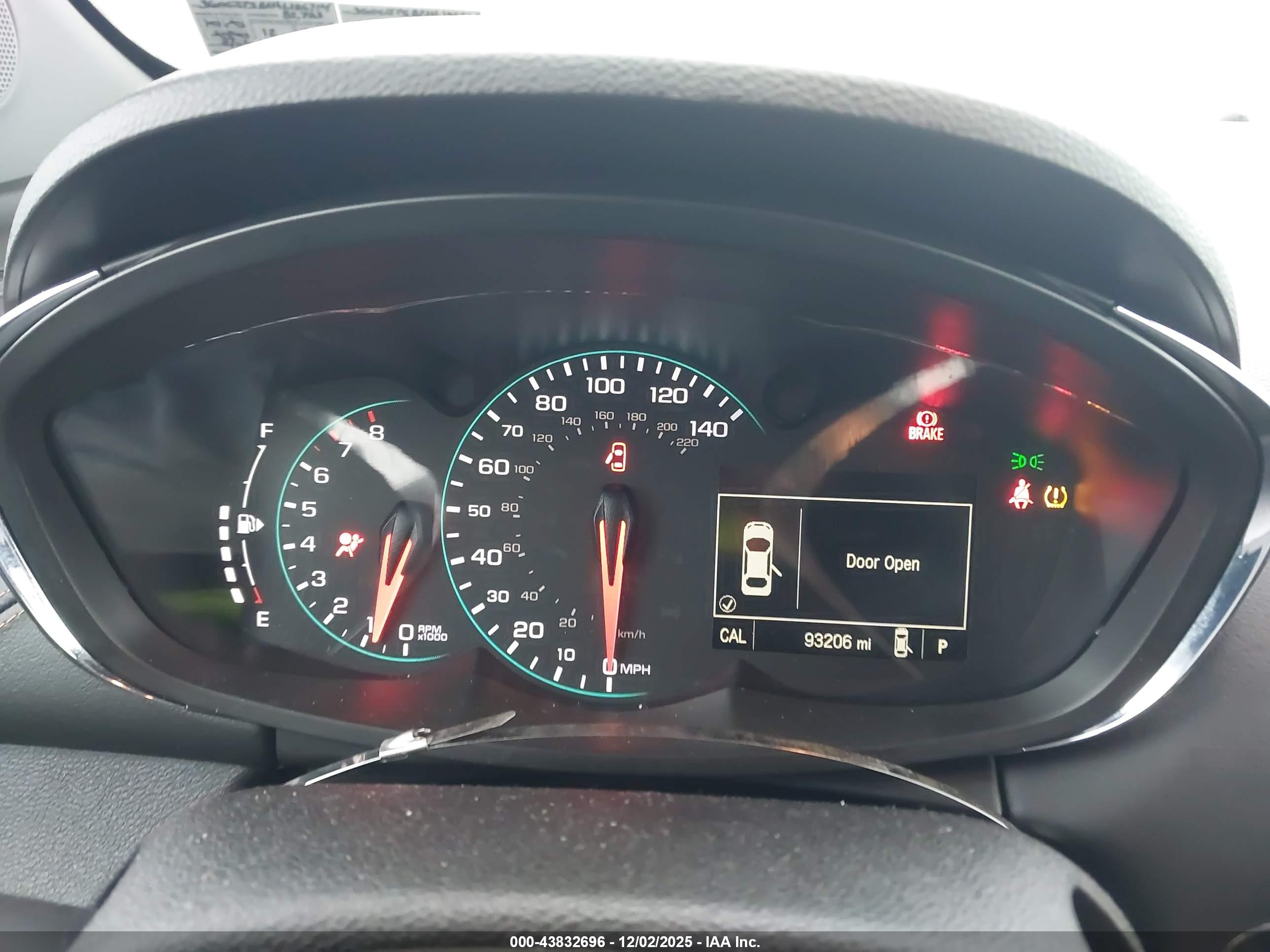 CHEVROLET TRAX image 7