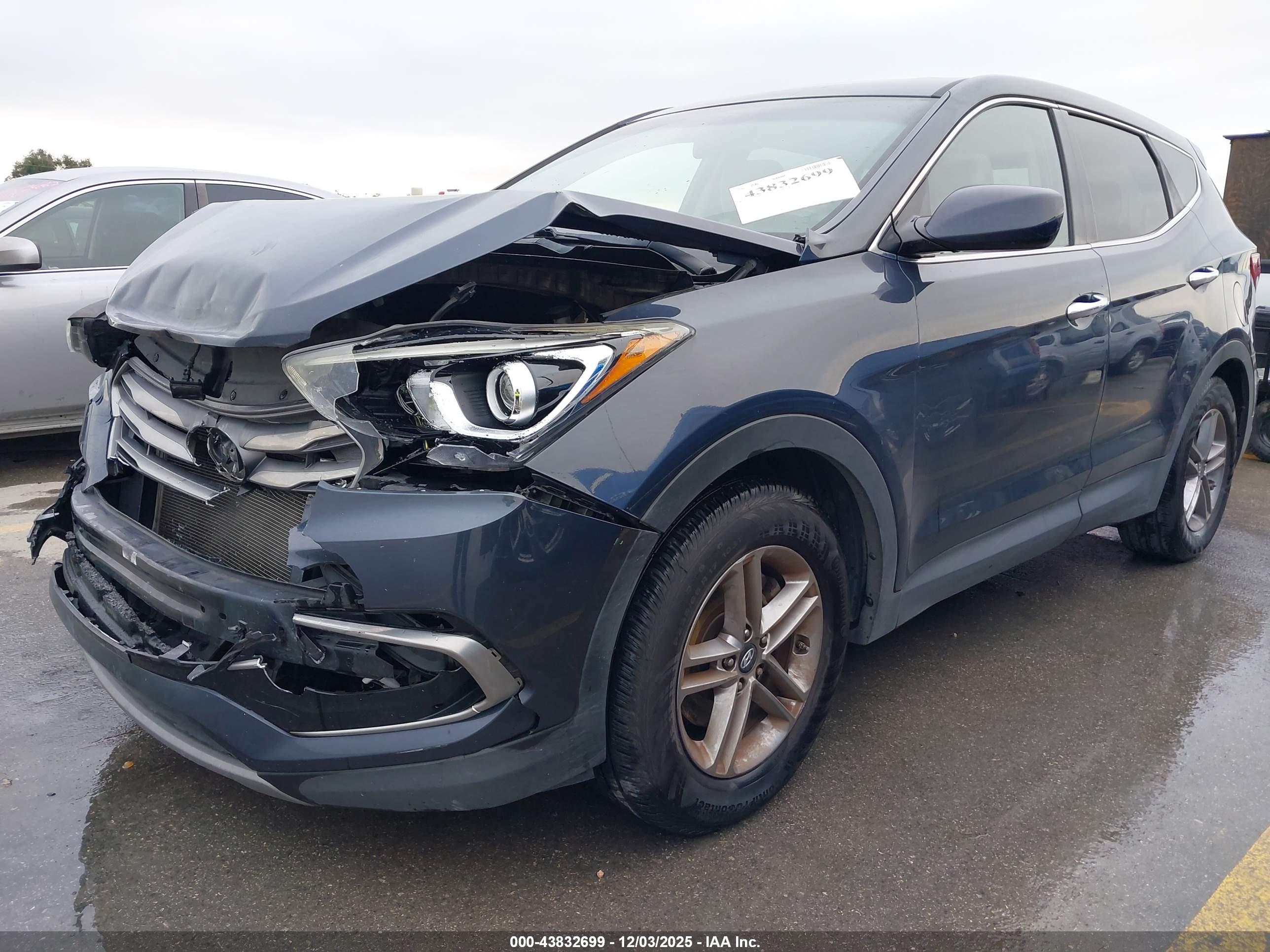 HYUNDAI SANTA image 2