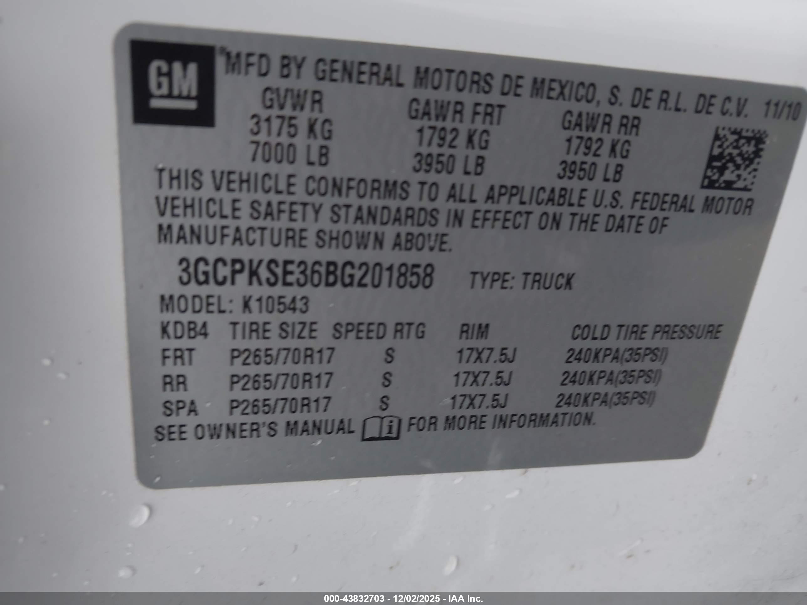CHEVROLET SILVERADO image 9